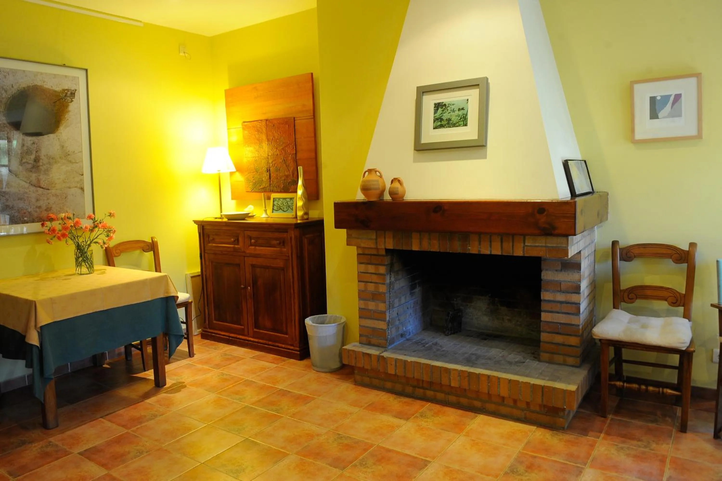 Decorative detail in Font del Pas