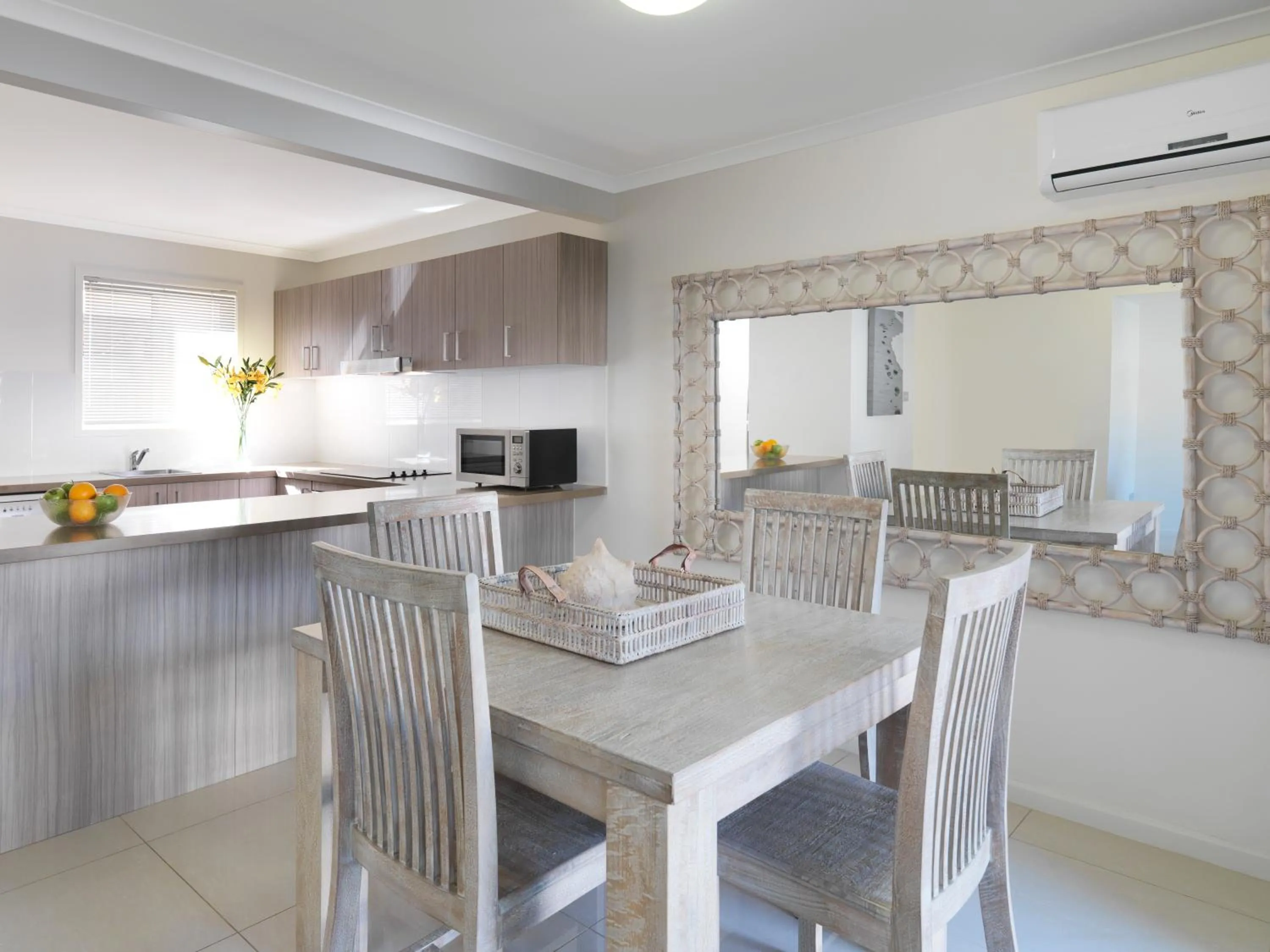 Kitchen or kitchenette in Oaks Sunshine Coast Oasis Resort