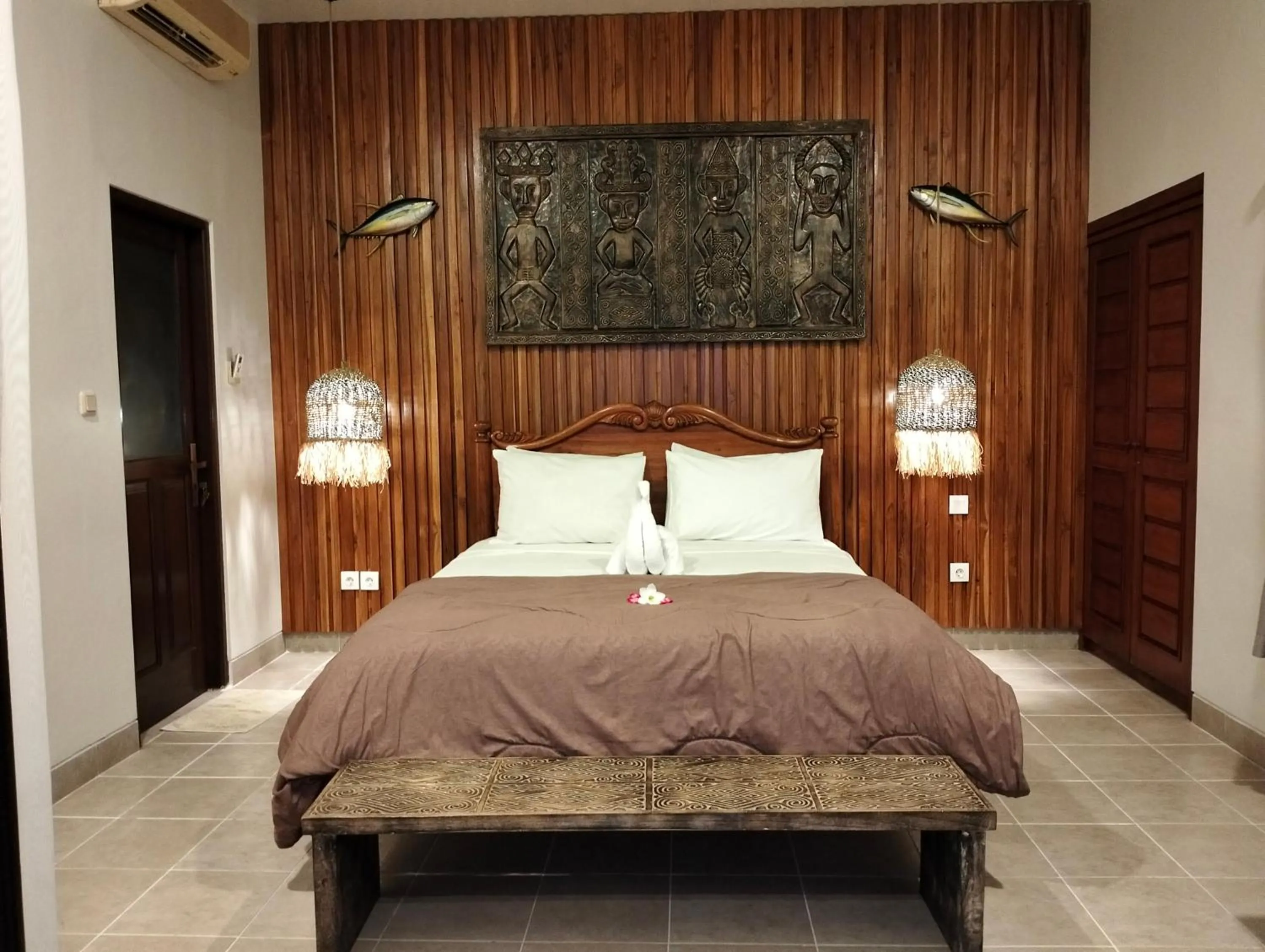 Decorative detail, Bed in Onlyou Villas
