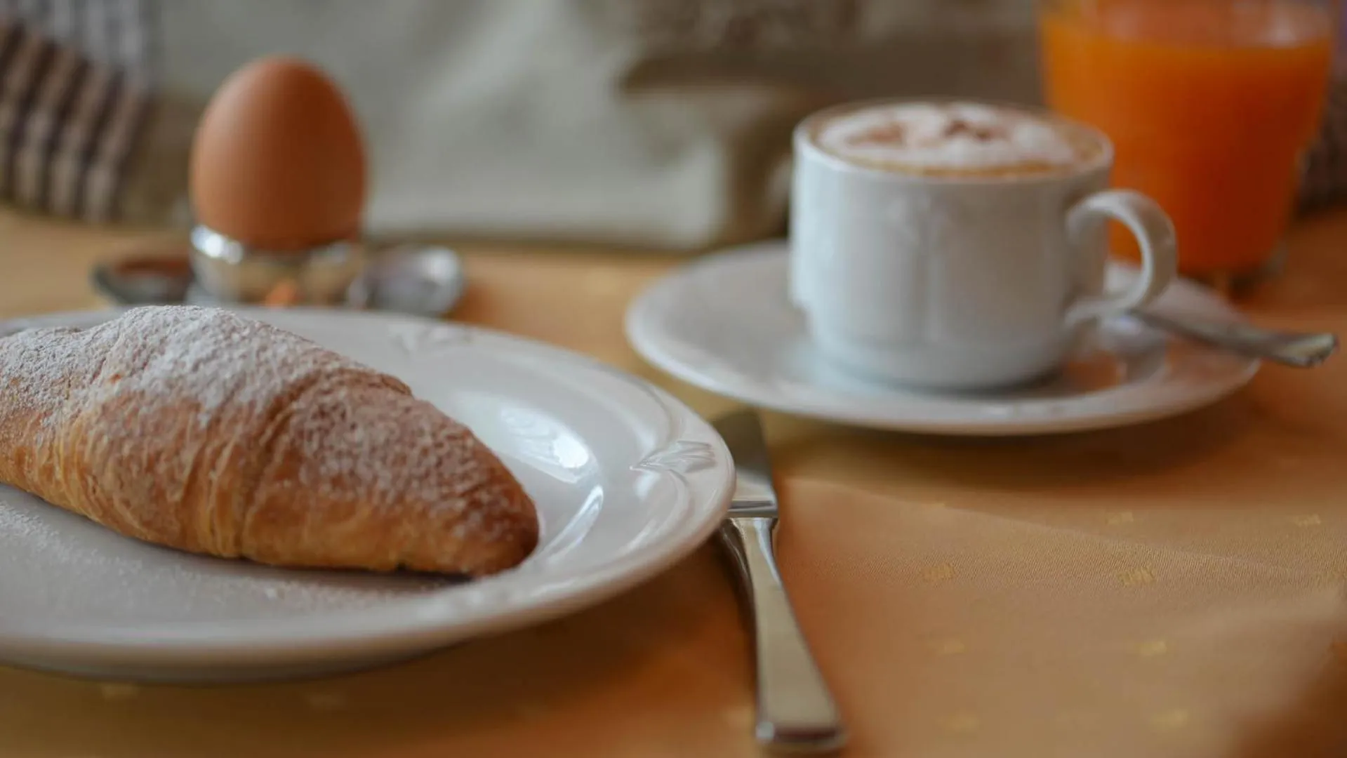 Buffet breakfast in Naturhotel Haller