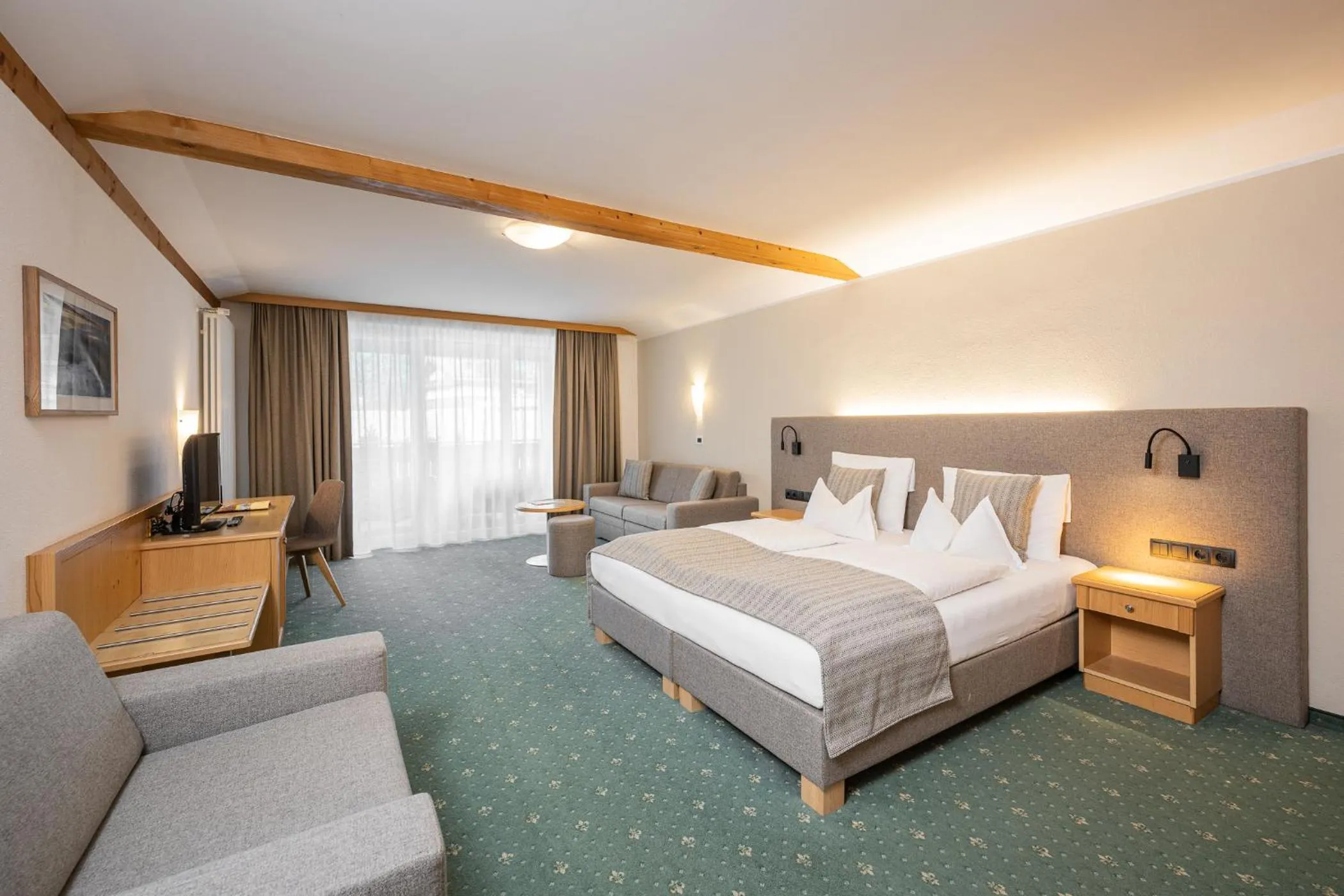 Photo of the whole room, Bed in Wirtshaushotel Alpenrose