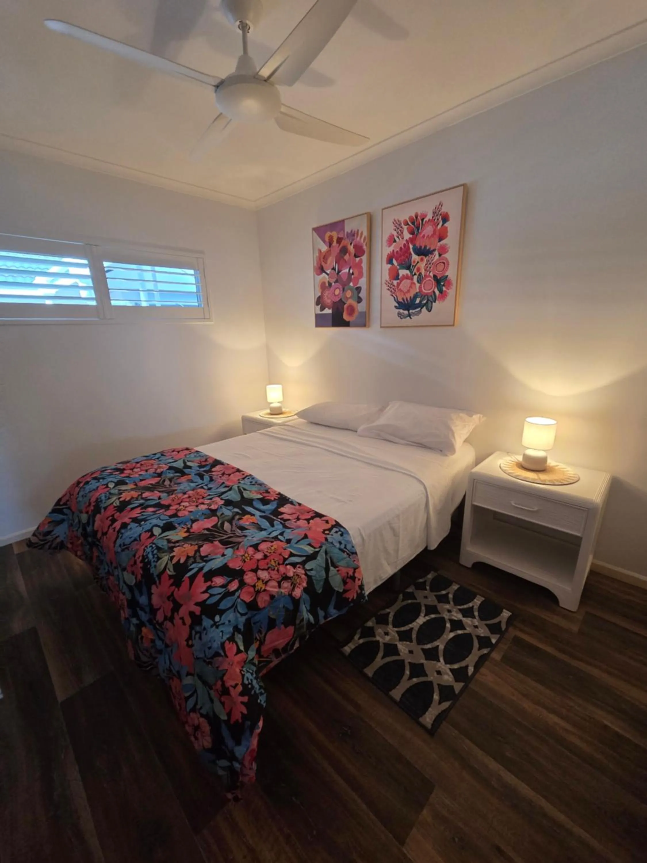 Bedroom, Bed in Villa Vaucluse Apartments