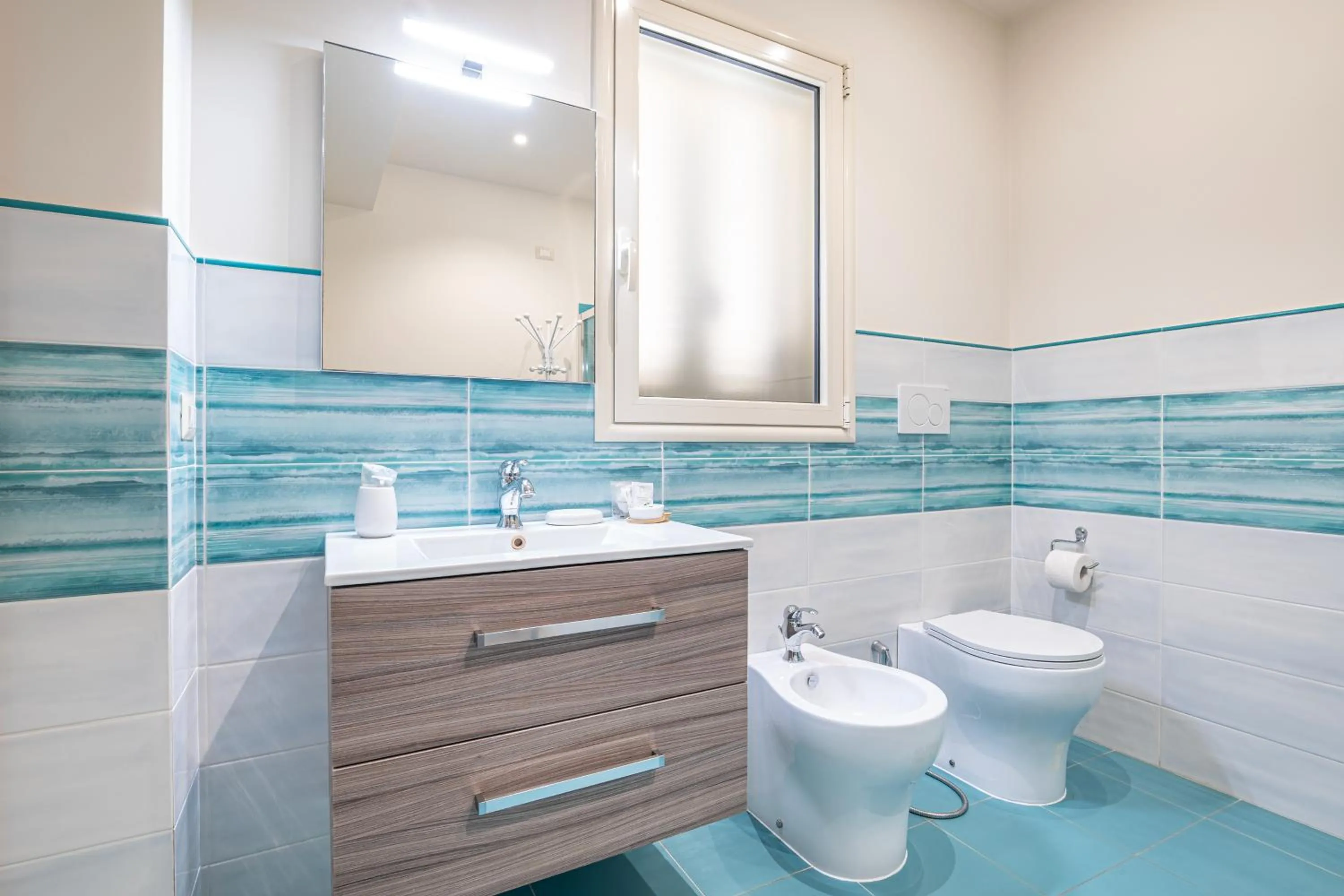 Shower in Dei del Mare Extra Luxury