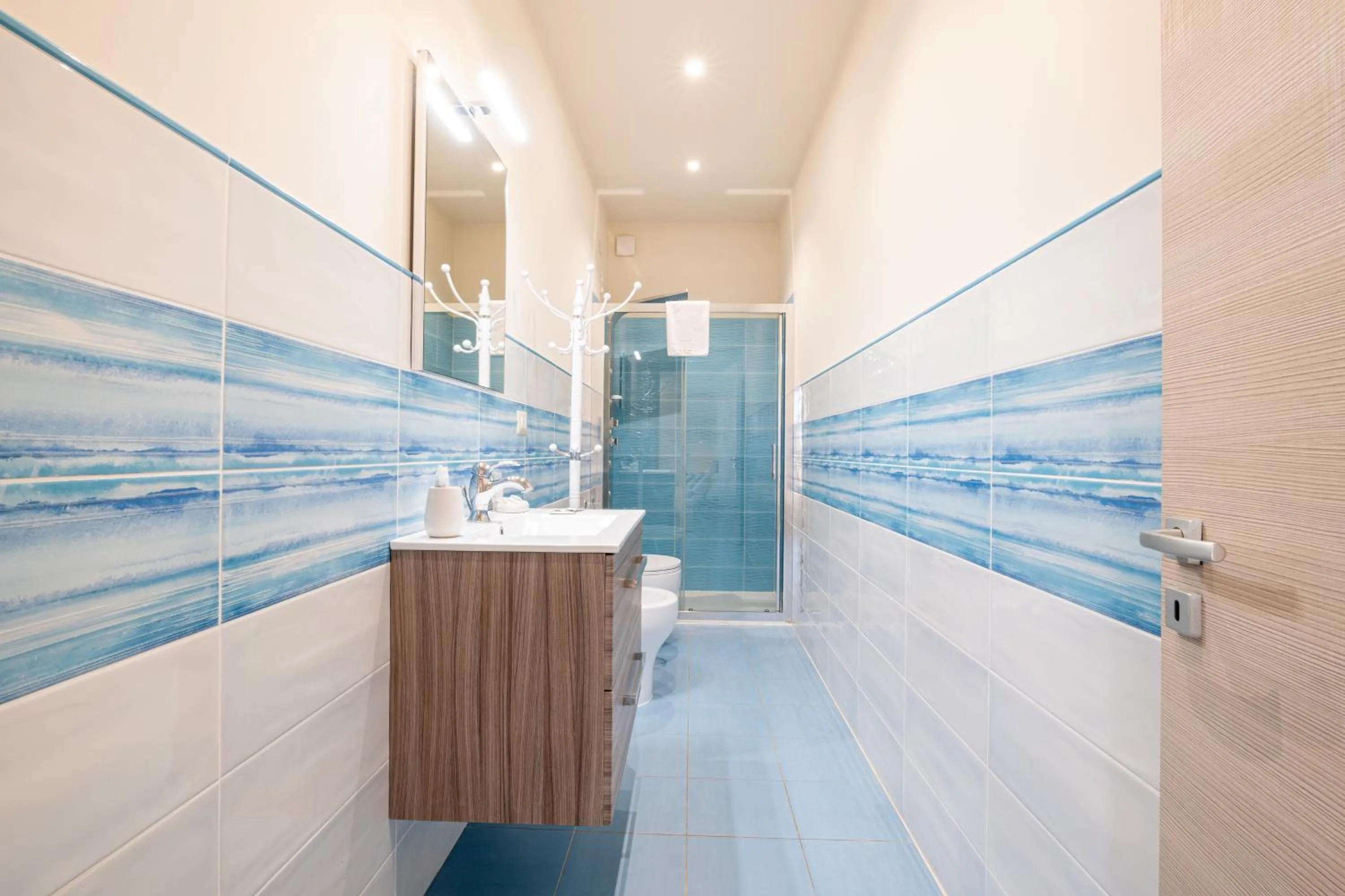 Shower in Dei del Mare Extra Luxury