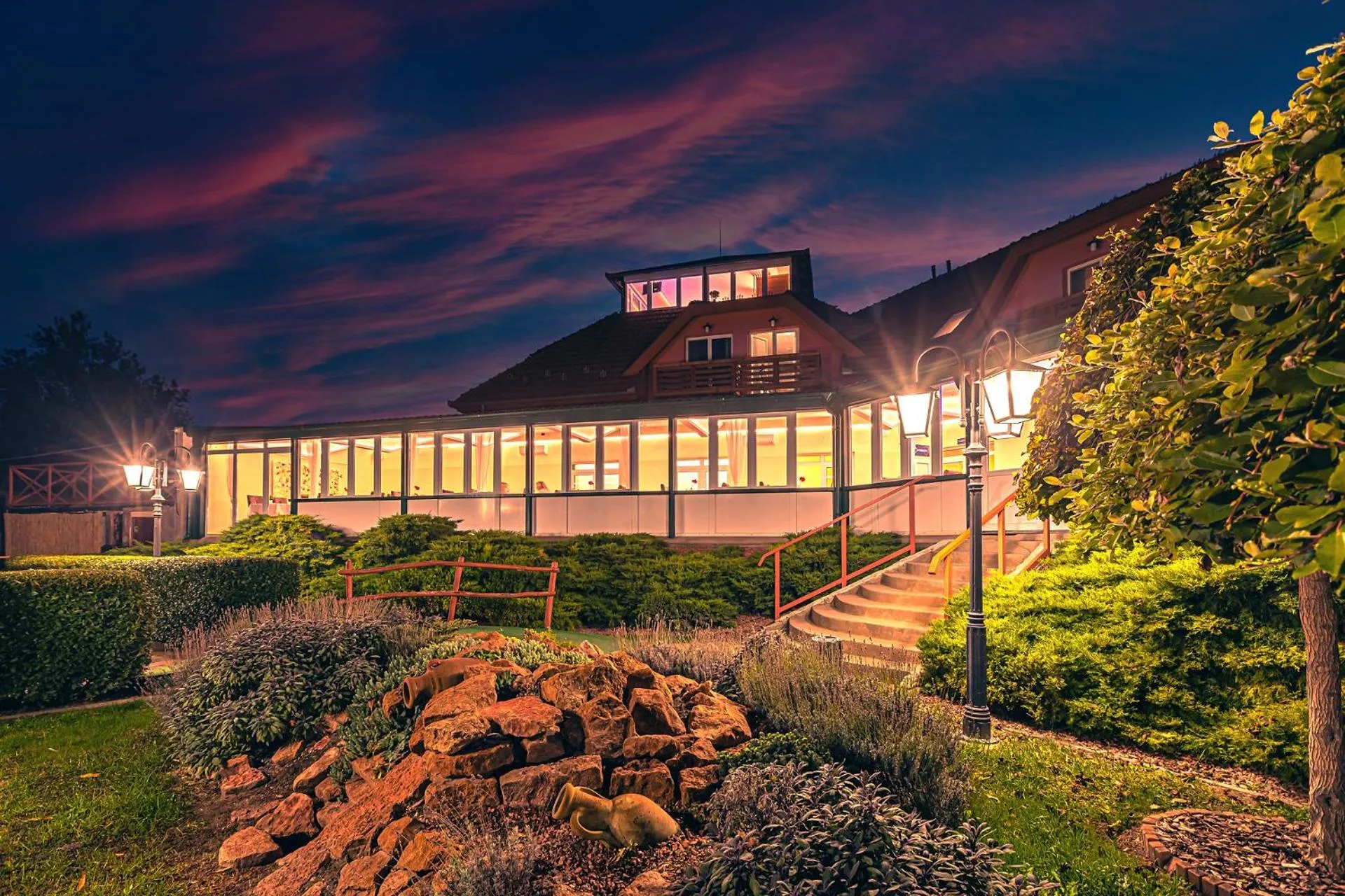 Property building in Mártoni Resort & Restaurant