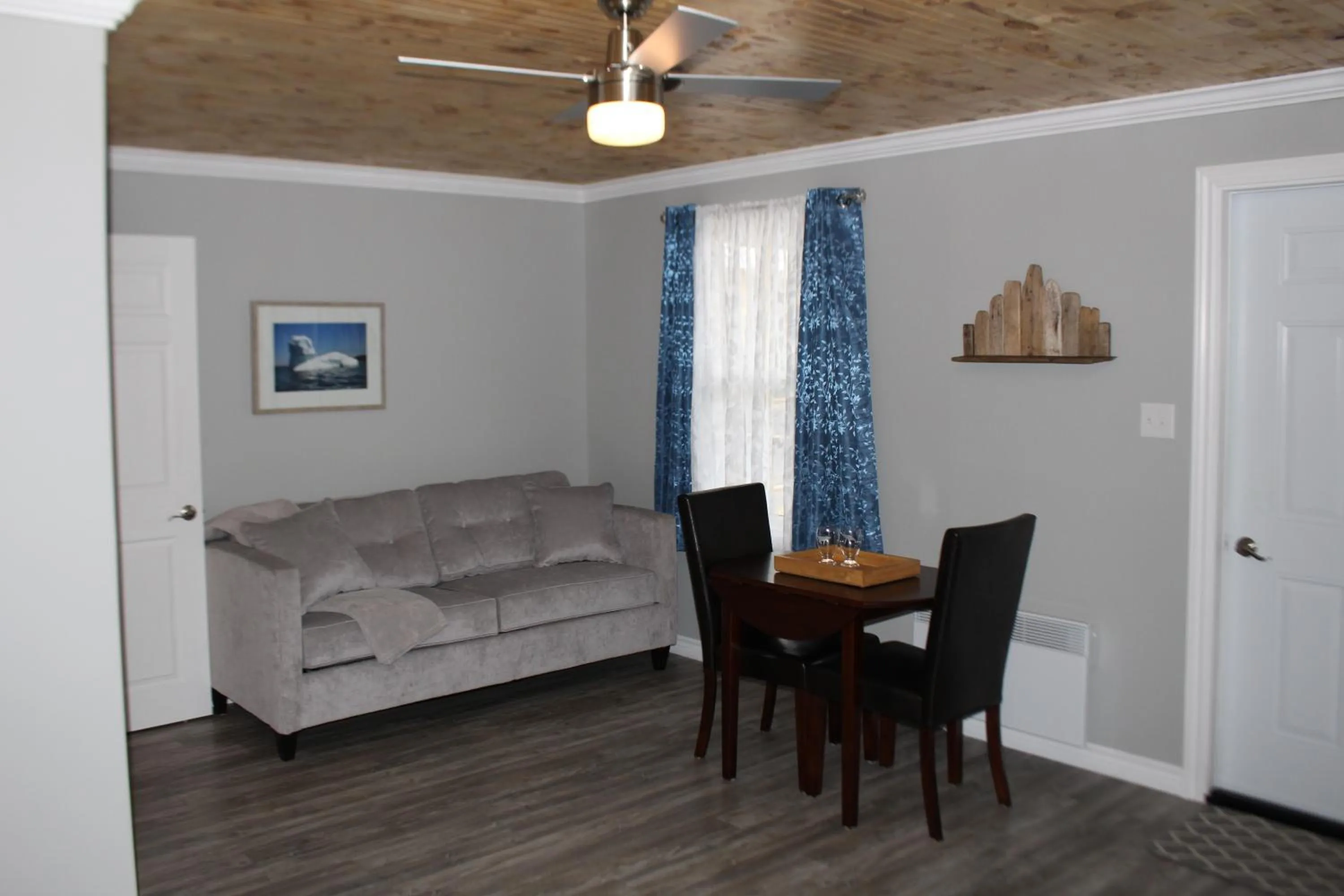 Raleigh Rooms & Taylor's Crafts