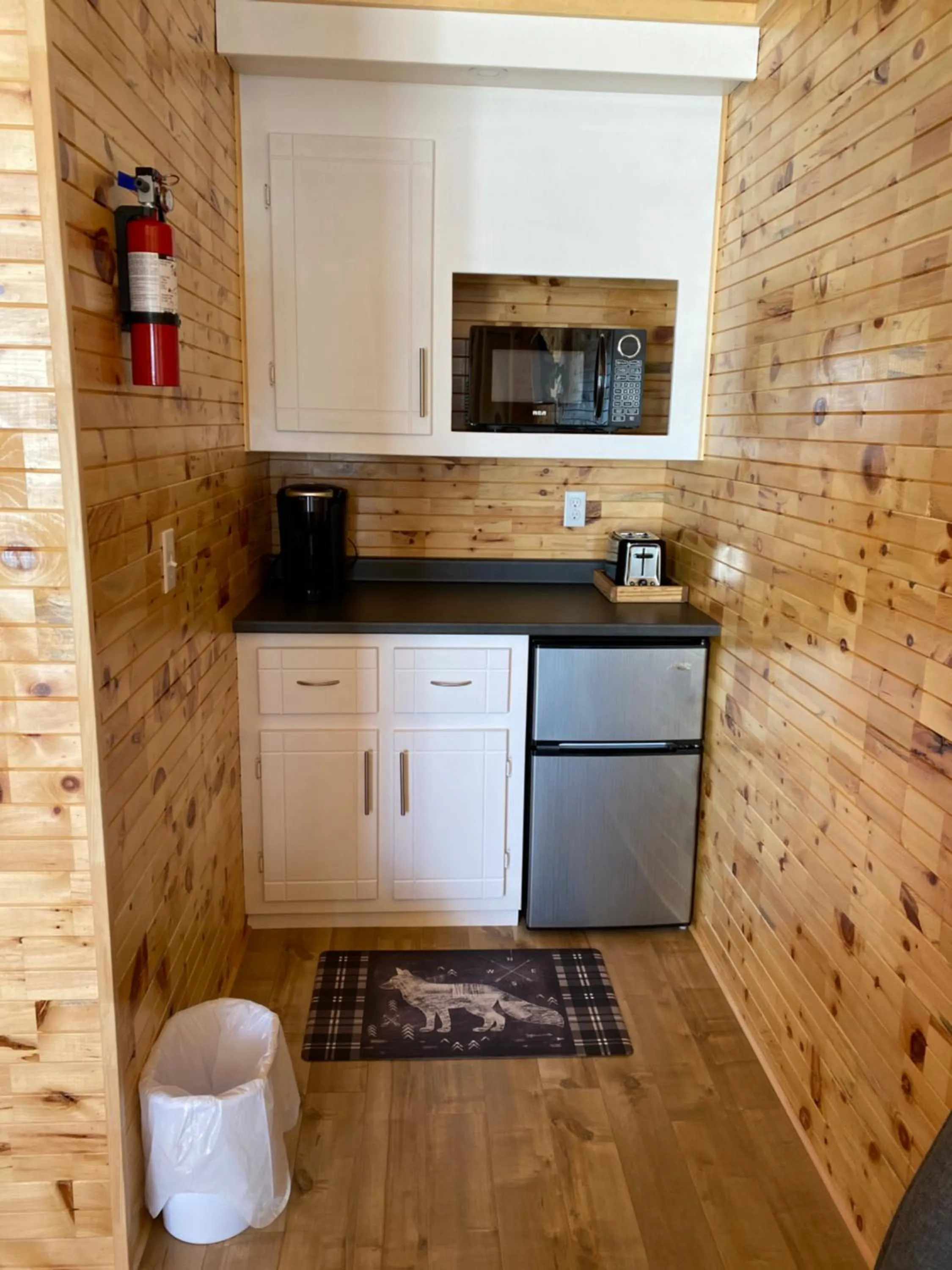 Raleigh Rooms & Taylor's Crafts