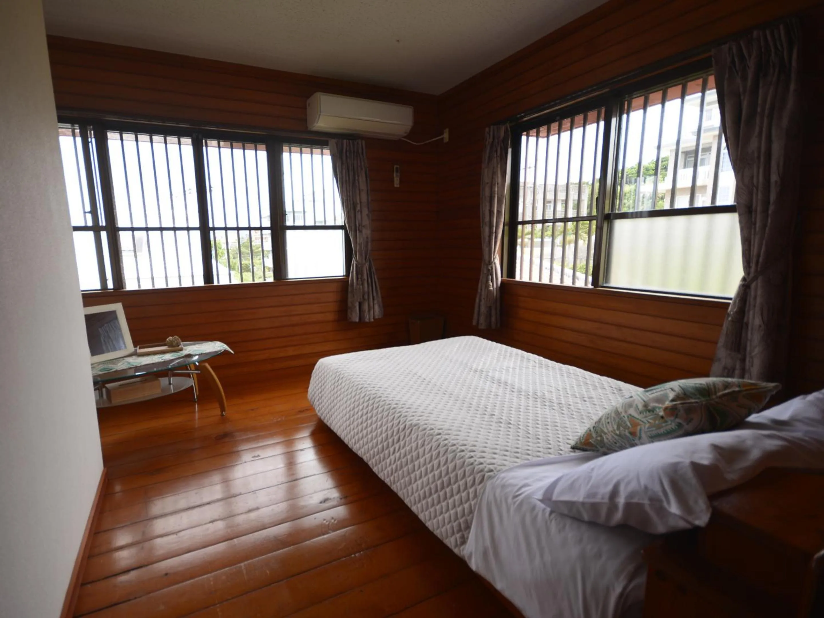 Bedroom, Bed in Buzz Resort