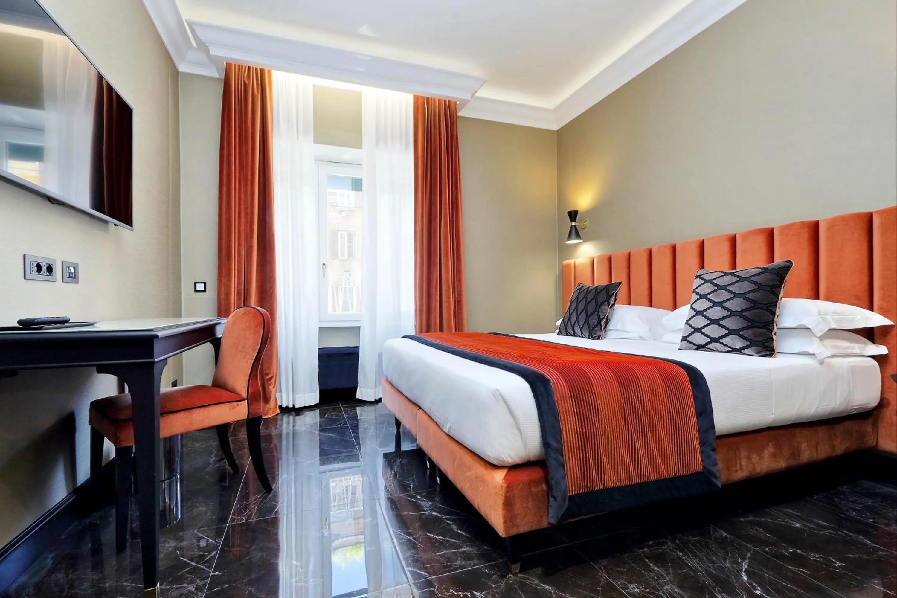 Bed in BQ House Colosseo Luxury Rooms