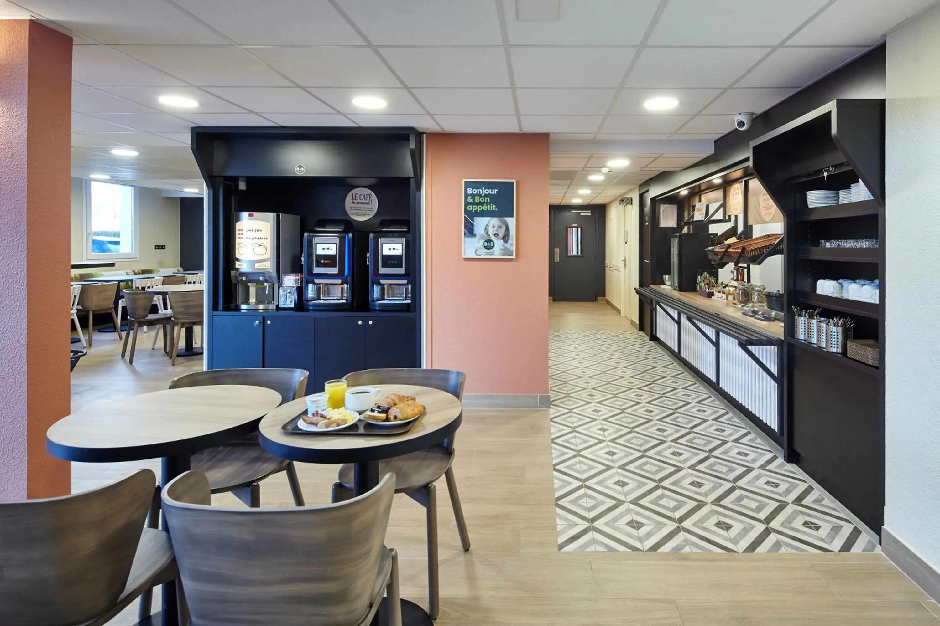 Buffet breakfast in B&B HOTEL Paris Nord Gonesse Parc des Expos