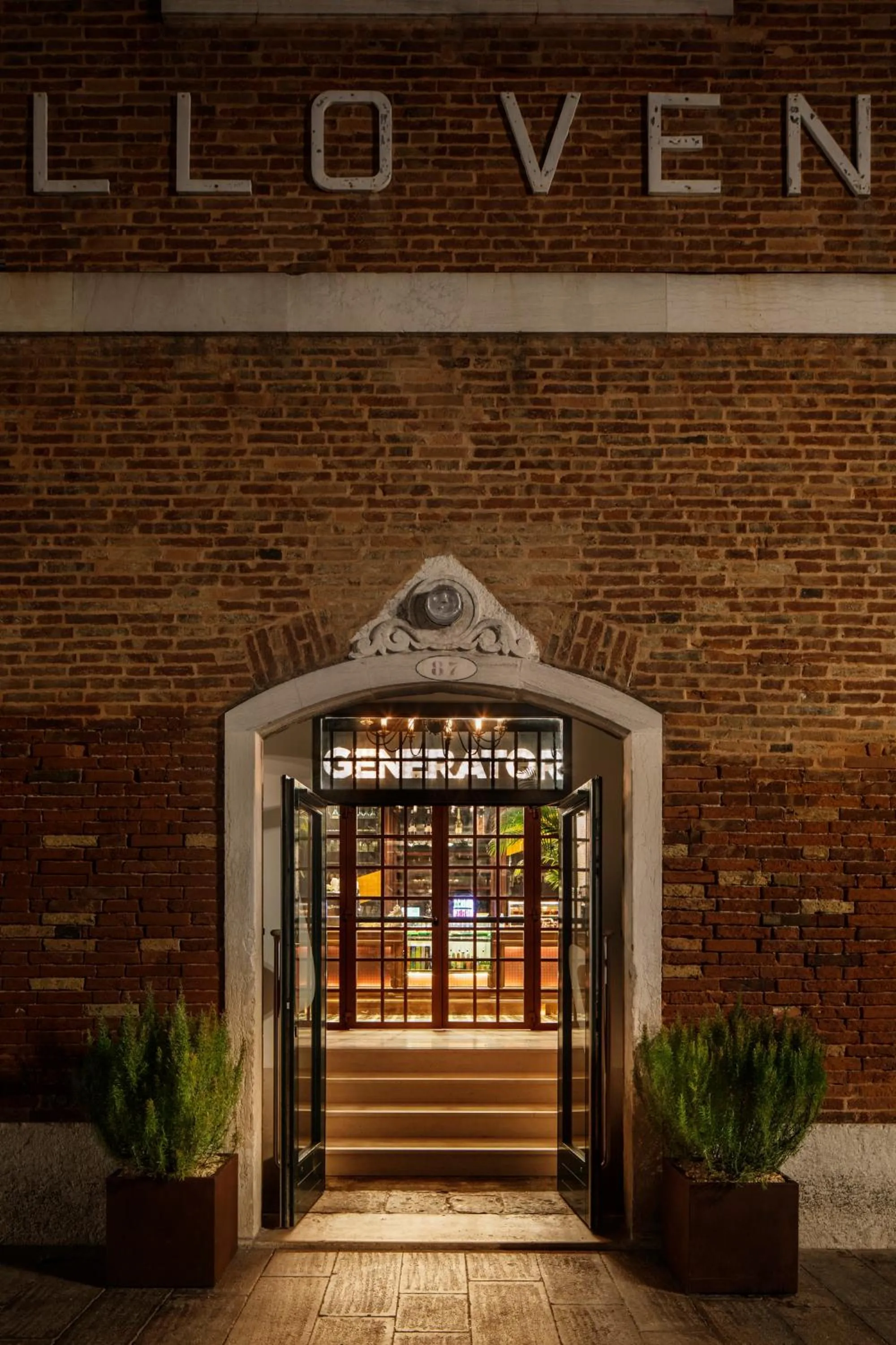 Facade/entrance in Generator Venice