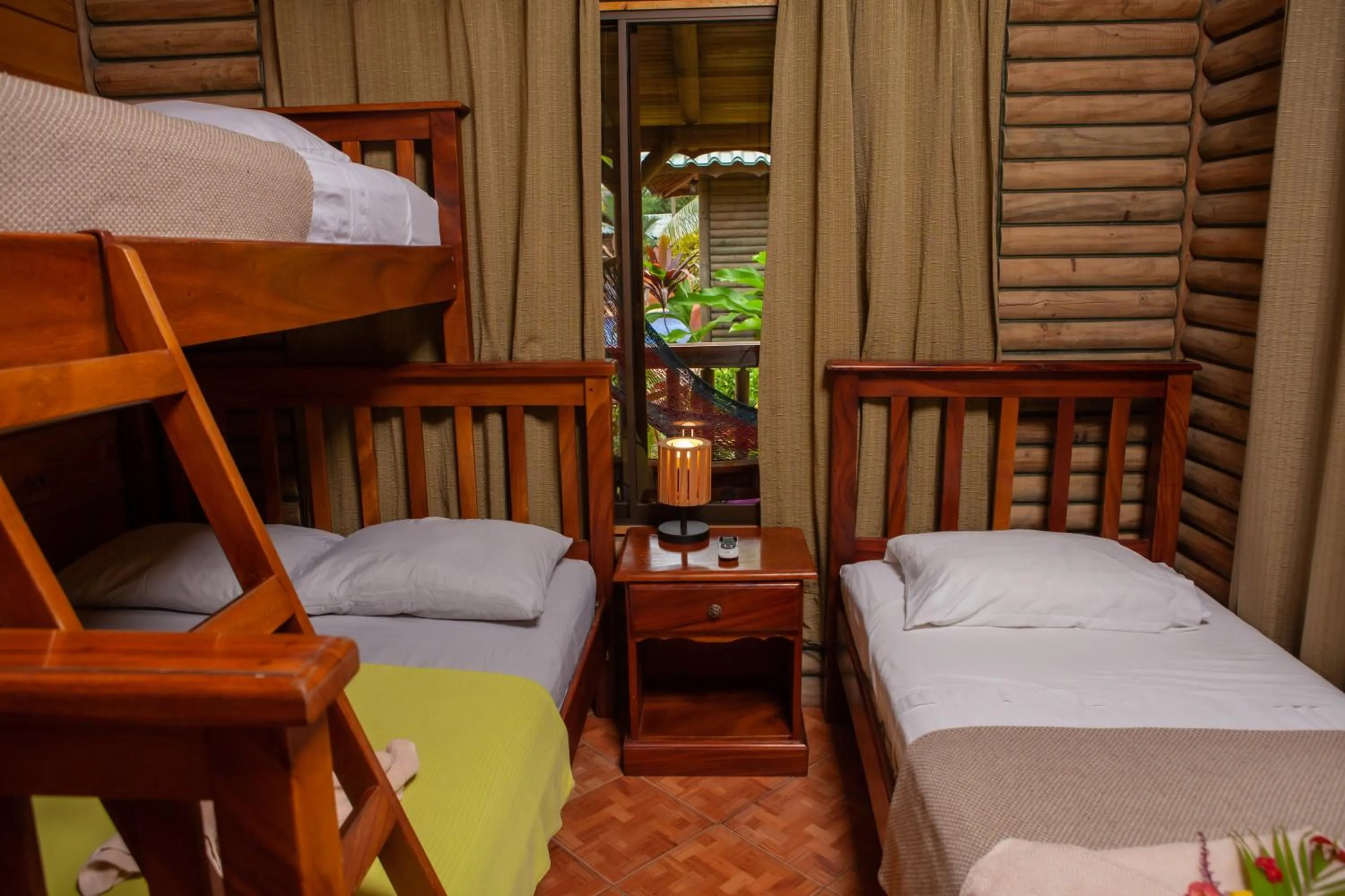 bunk bed, Bed in Bungalows Ballena