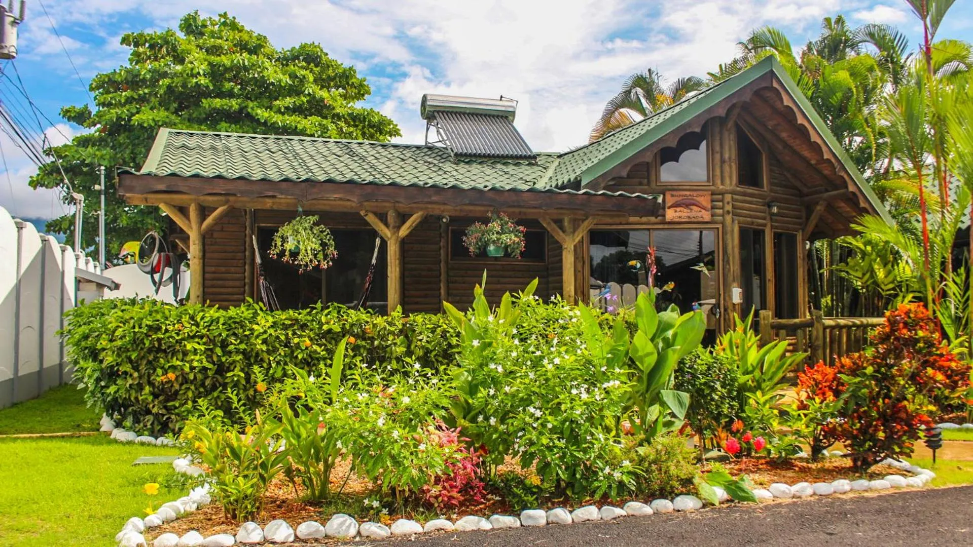 Facade/entrance in Bungalows Ballena