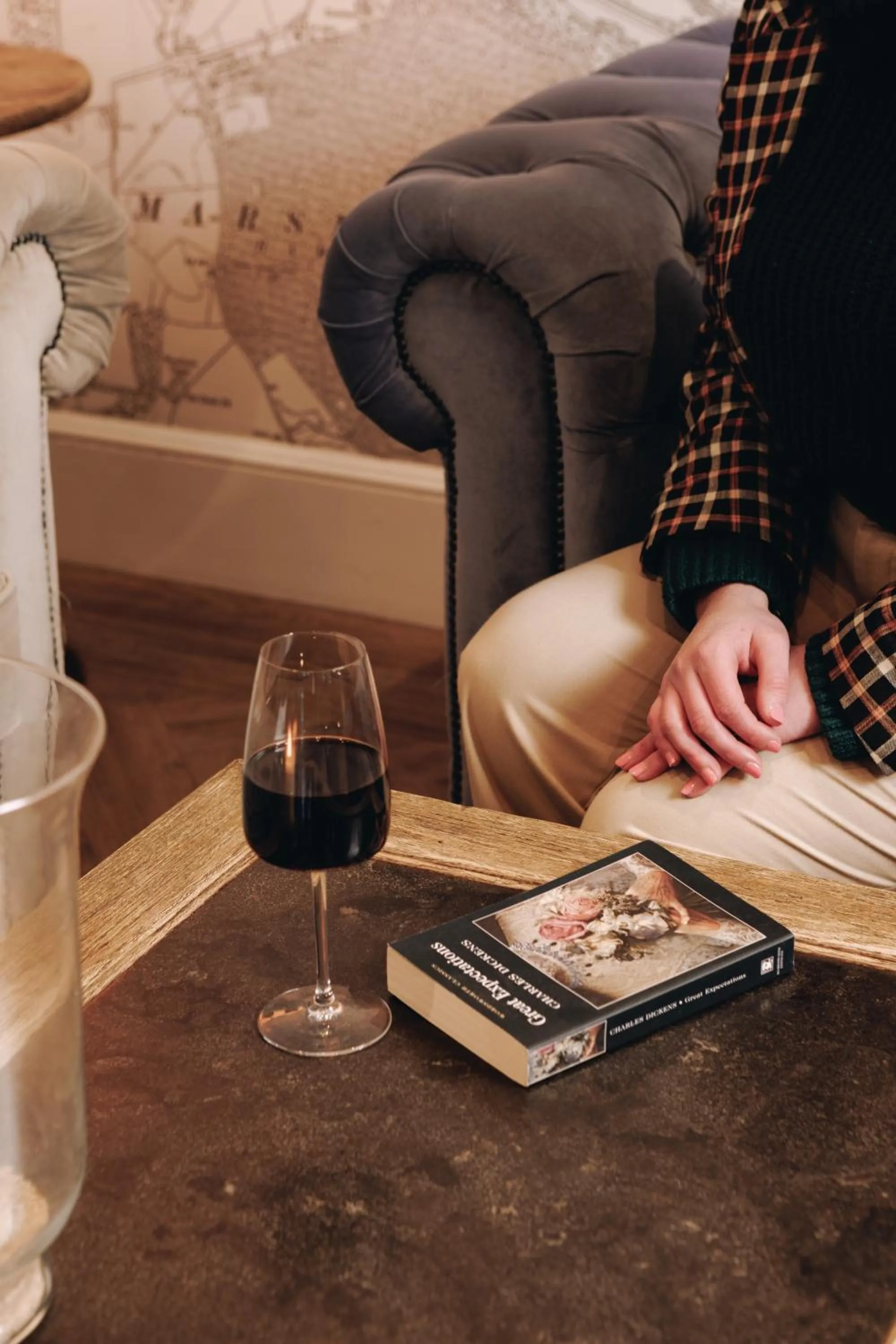 Lounge or bar in Donnington Grove Hotel & Golf Club