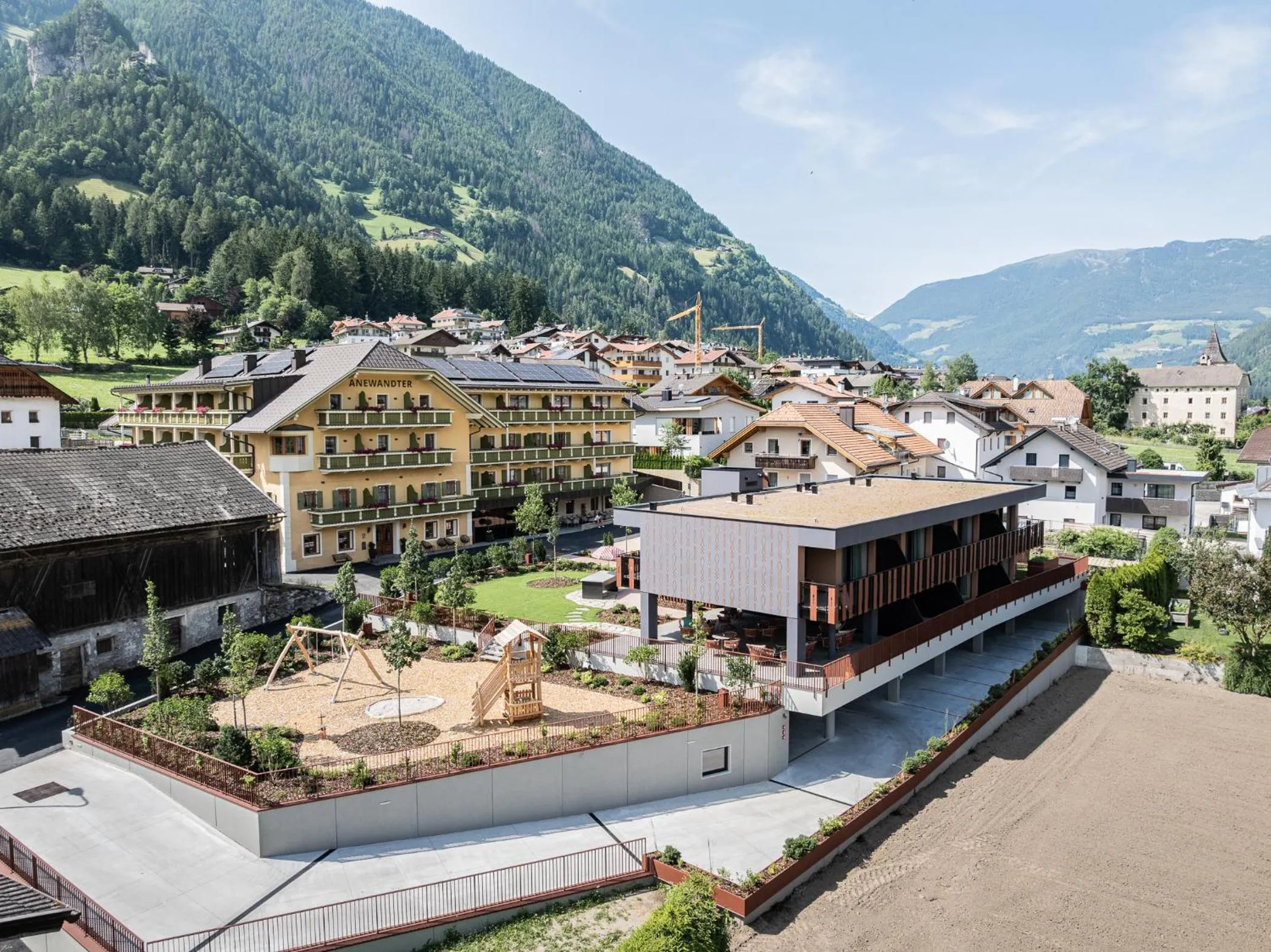 Property building in Hotel Anewandter