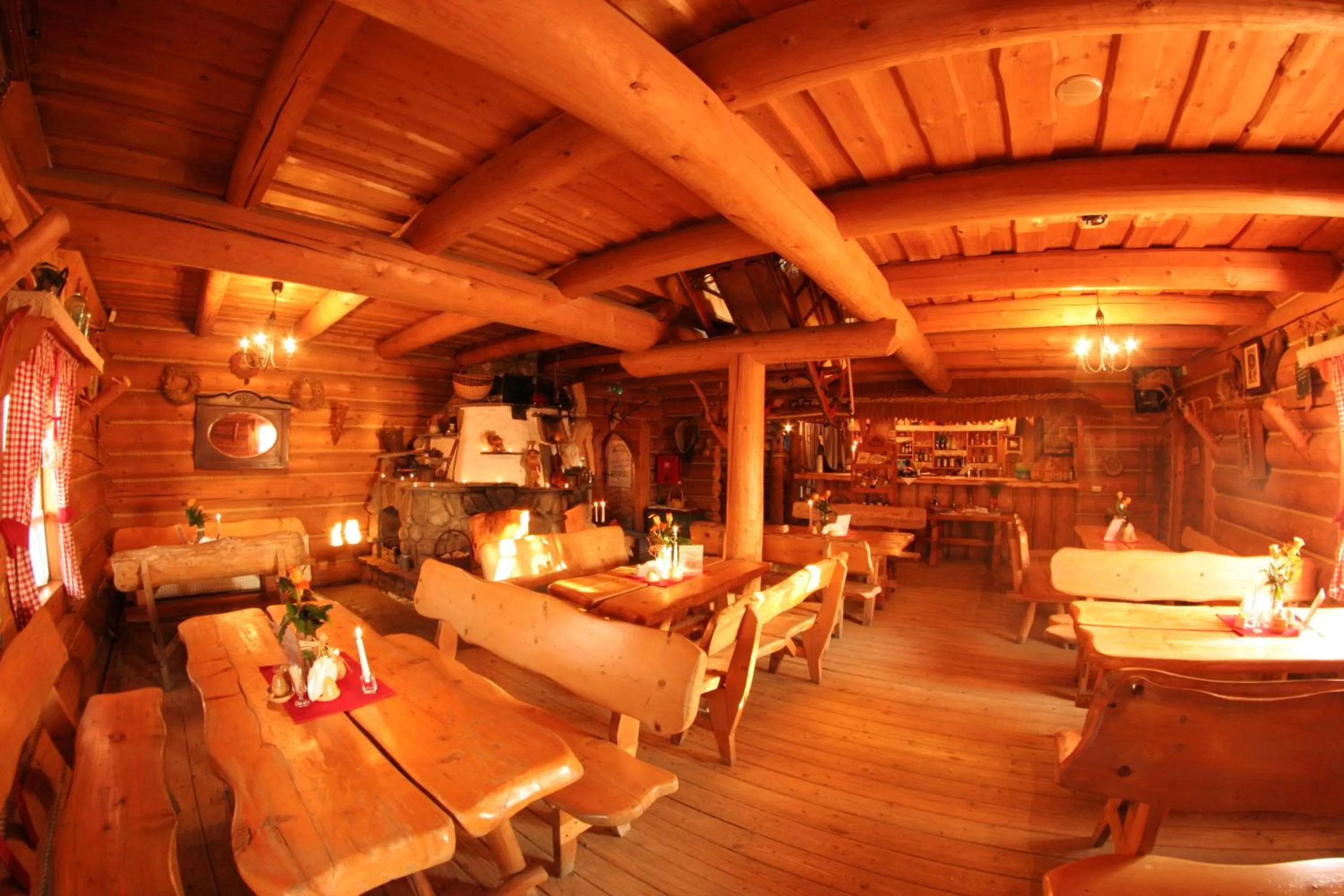 Restaurant/places to eat in Pensjonat Beskidzki