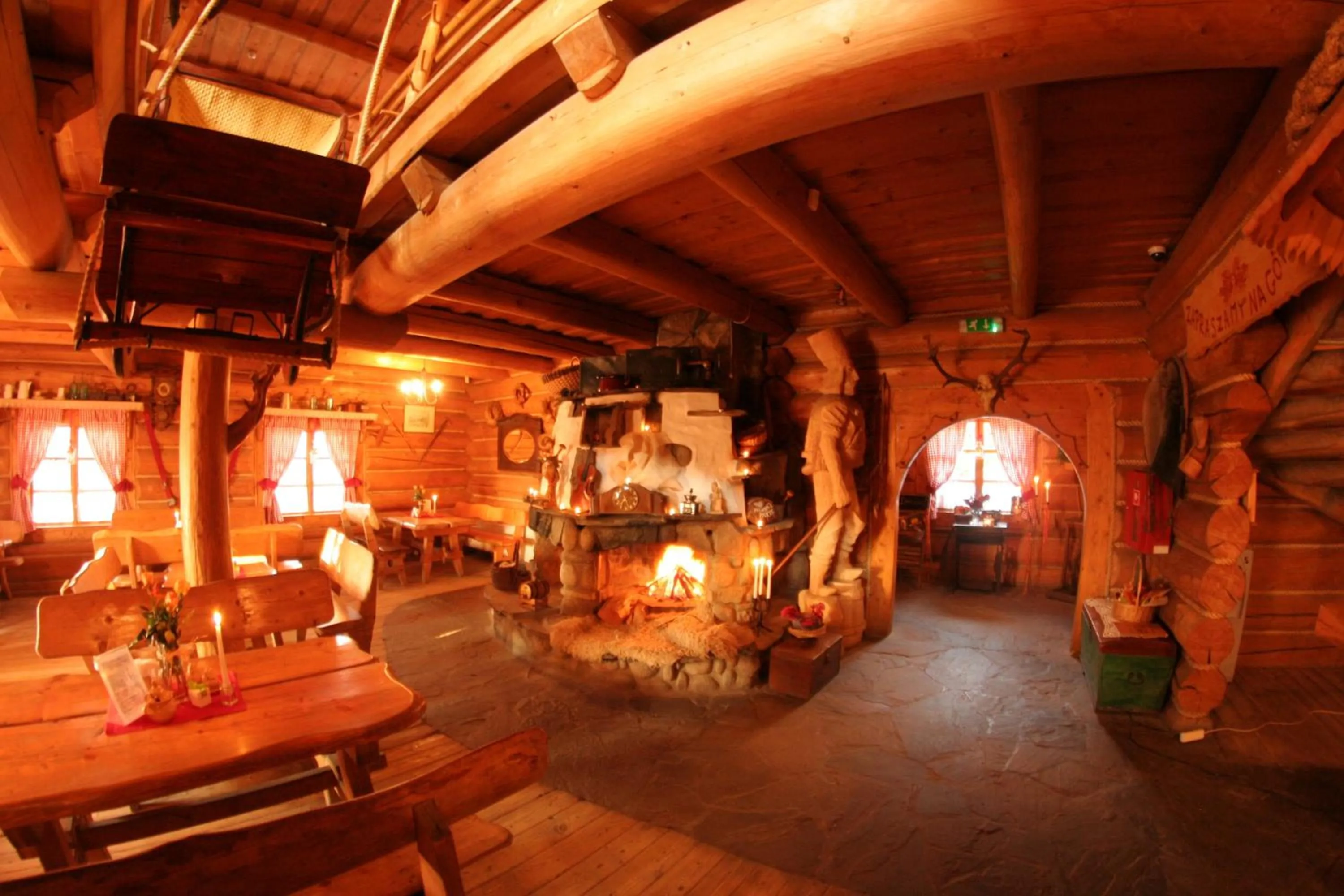 Restaurant/places to eat in Pensjonat Beskidzki