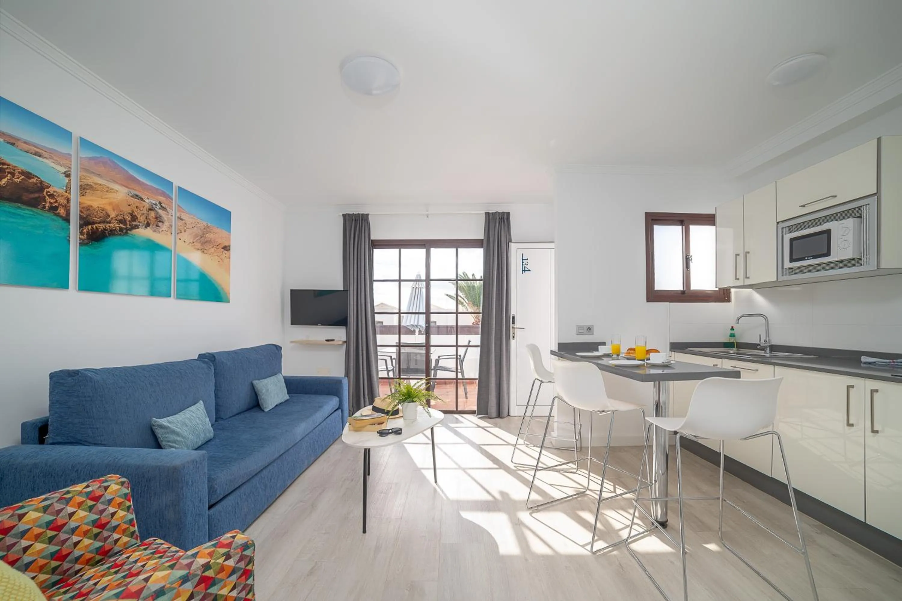 Living room in Rosamar Apartamentos