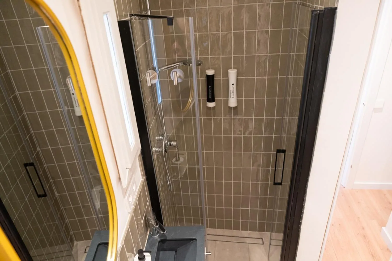 Toilet in Rambla de Mar Apartments