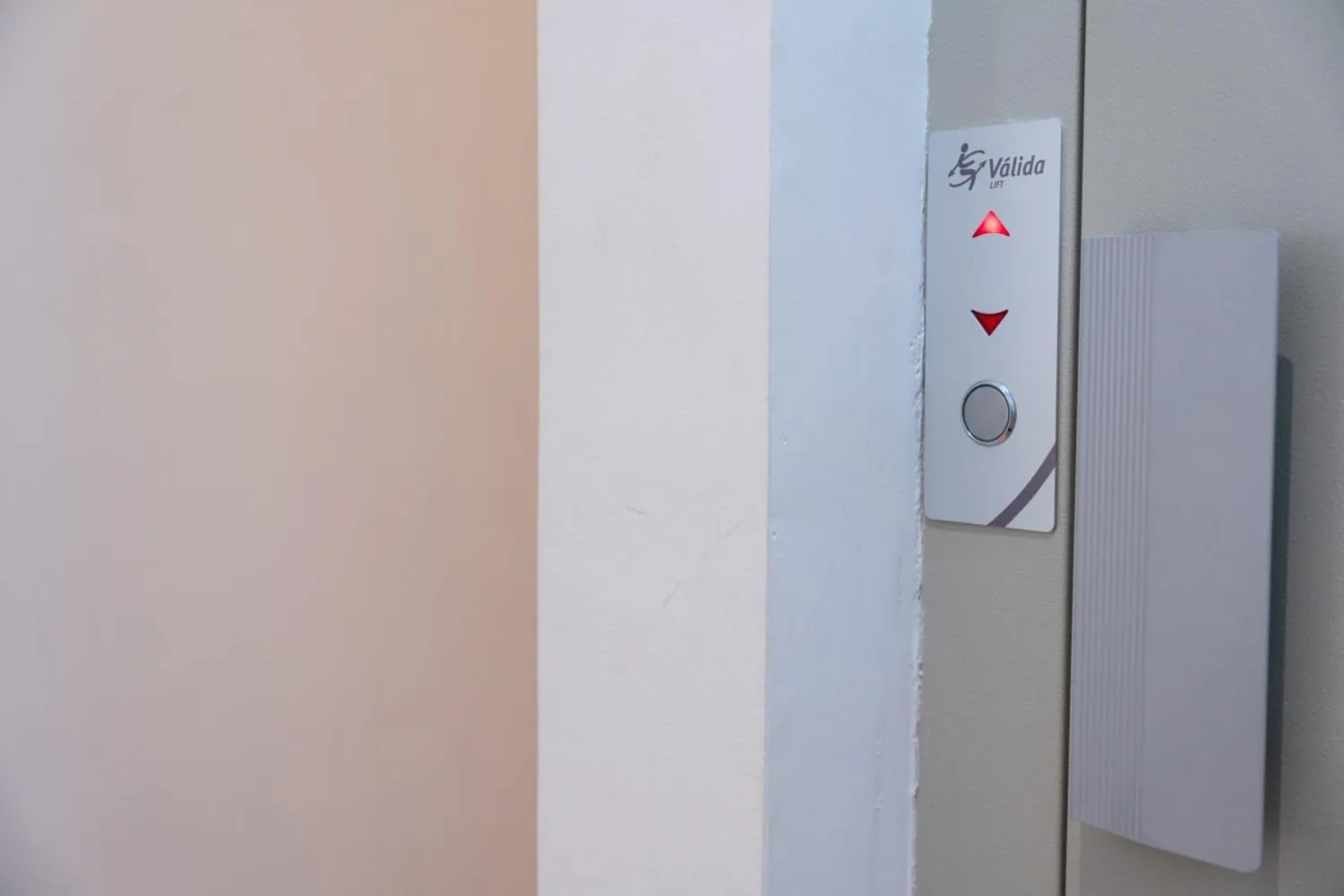 elevator in Rambla de Mar Apartments