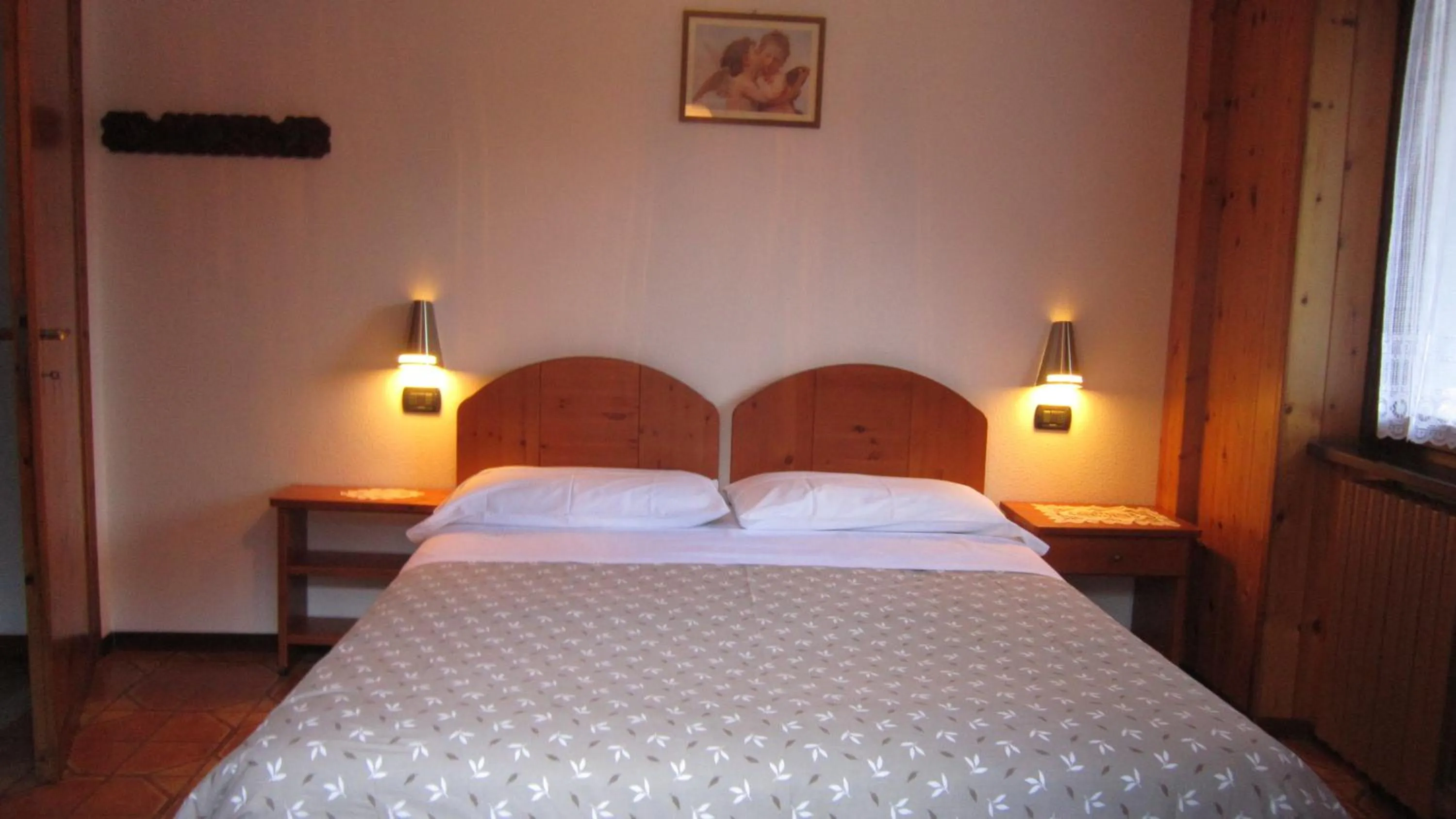 Bedroom, Bed in Chalet Bucaneve