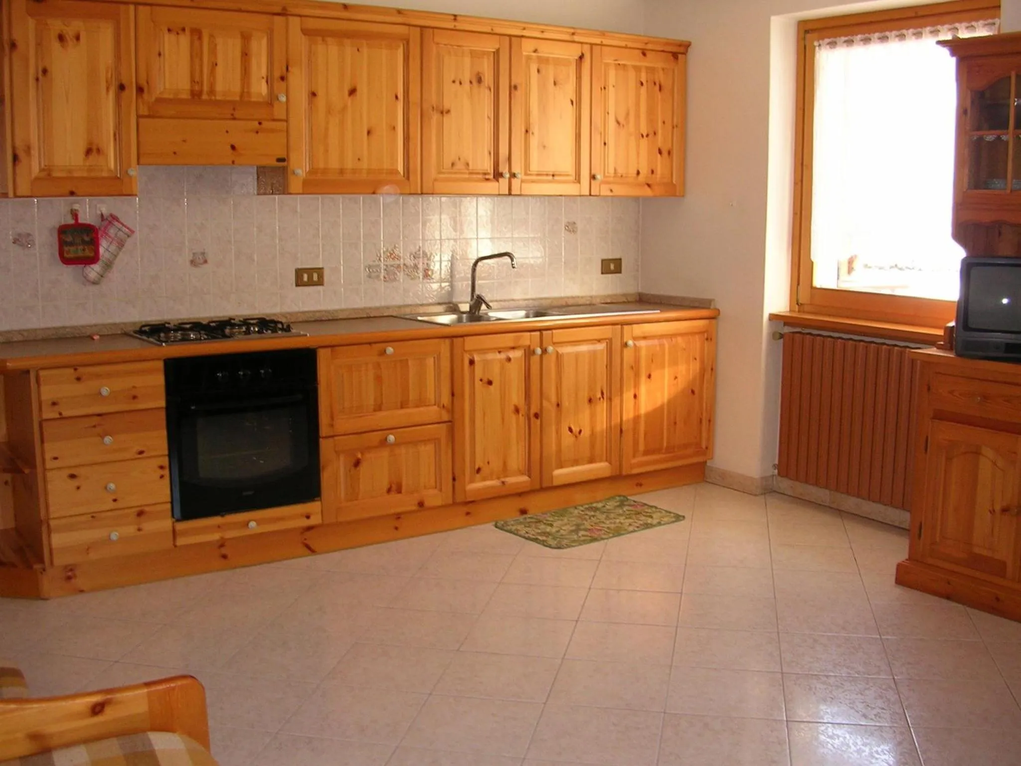 Kitchen or kitchenette in Chalet Bucaneve