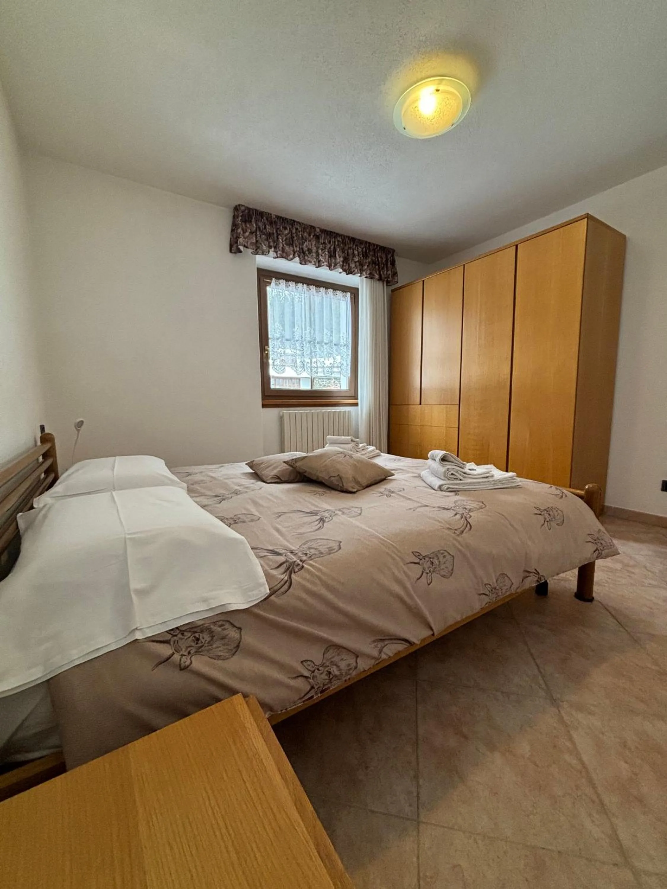 Bed in Chalet Bucaneve