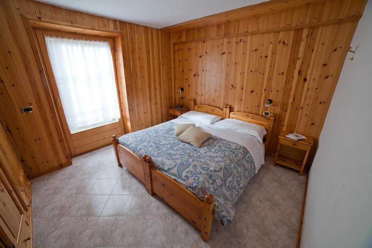 Bed in Chalet Bucaneve