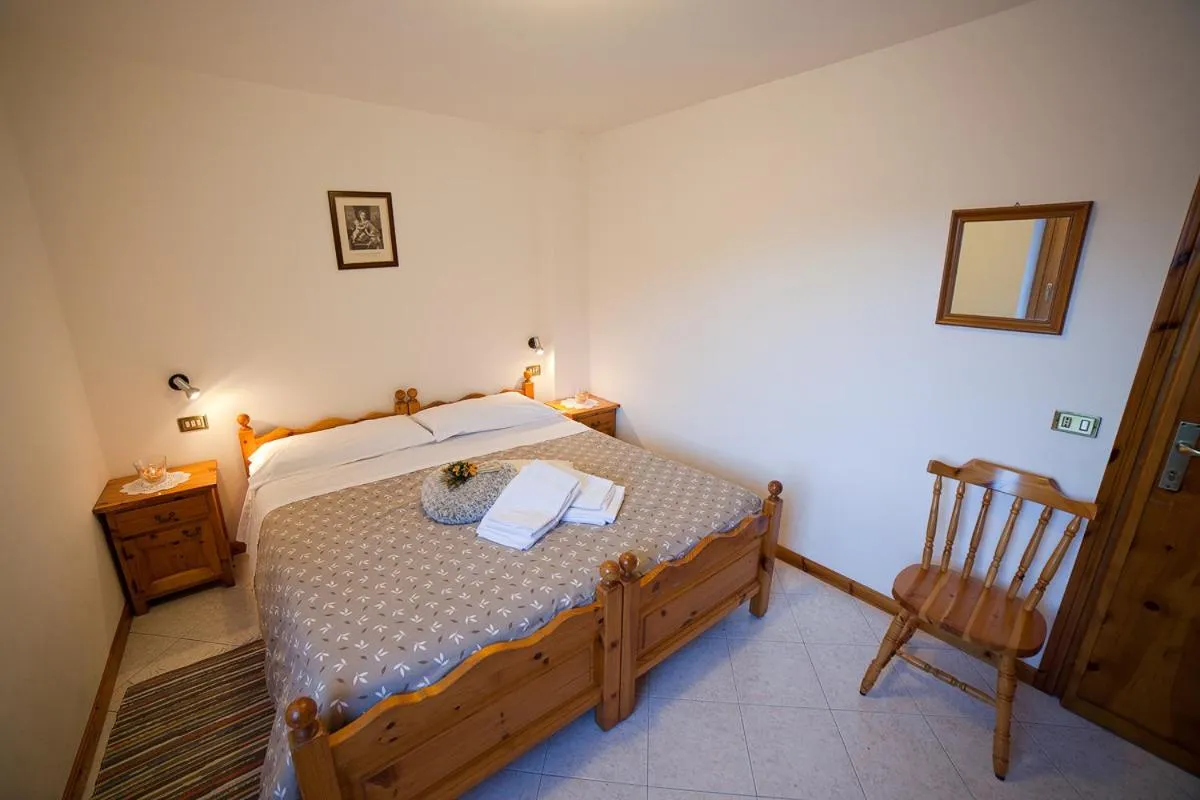 Bed in Chalet Bucaneve