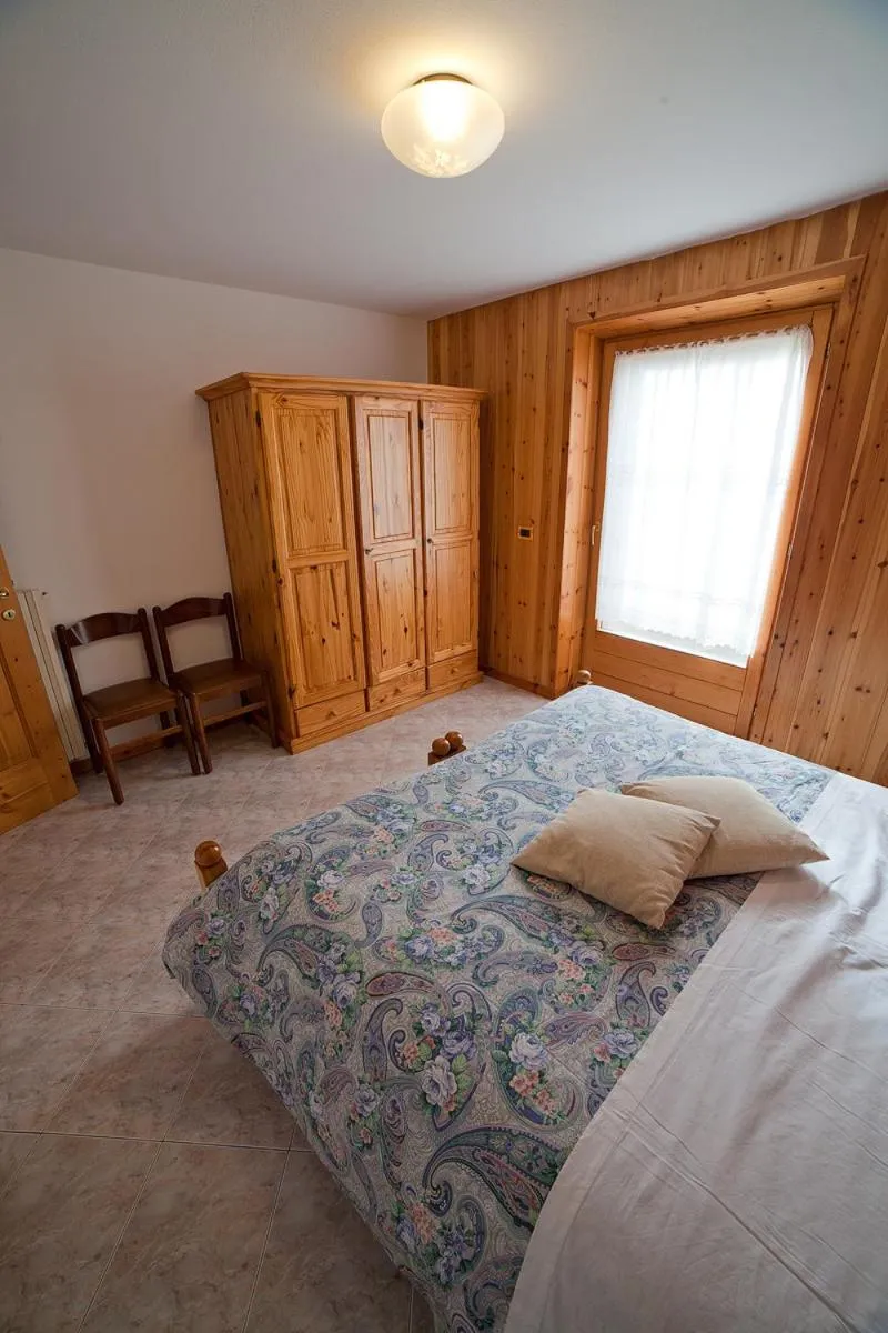 Photo of the whole room, Bed in Chalet Bucaneve