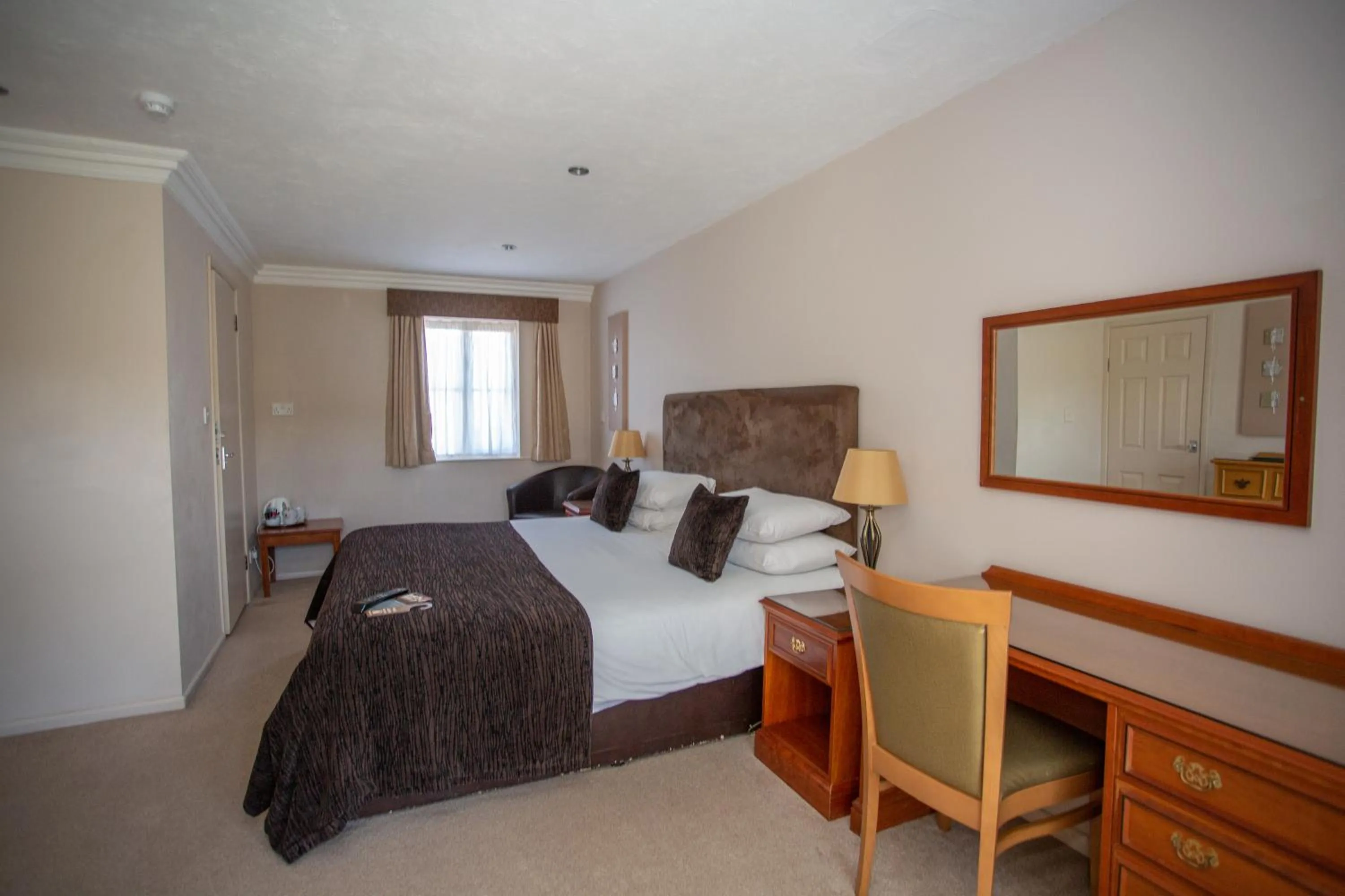 Photo of the whole room, Bed in Links Country Park Hotel