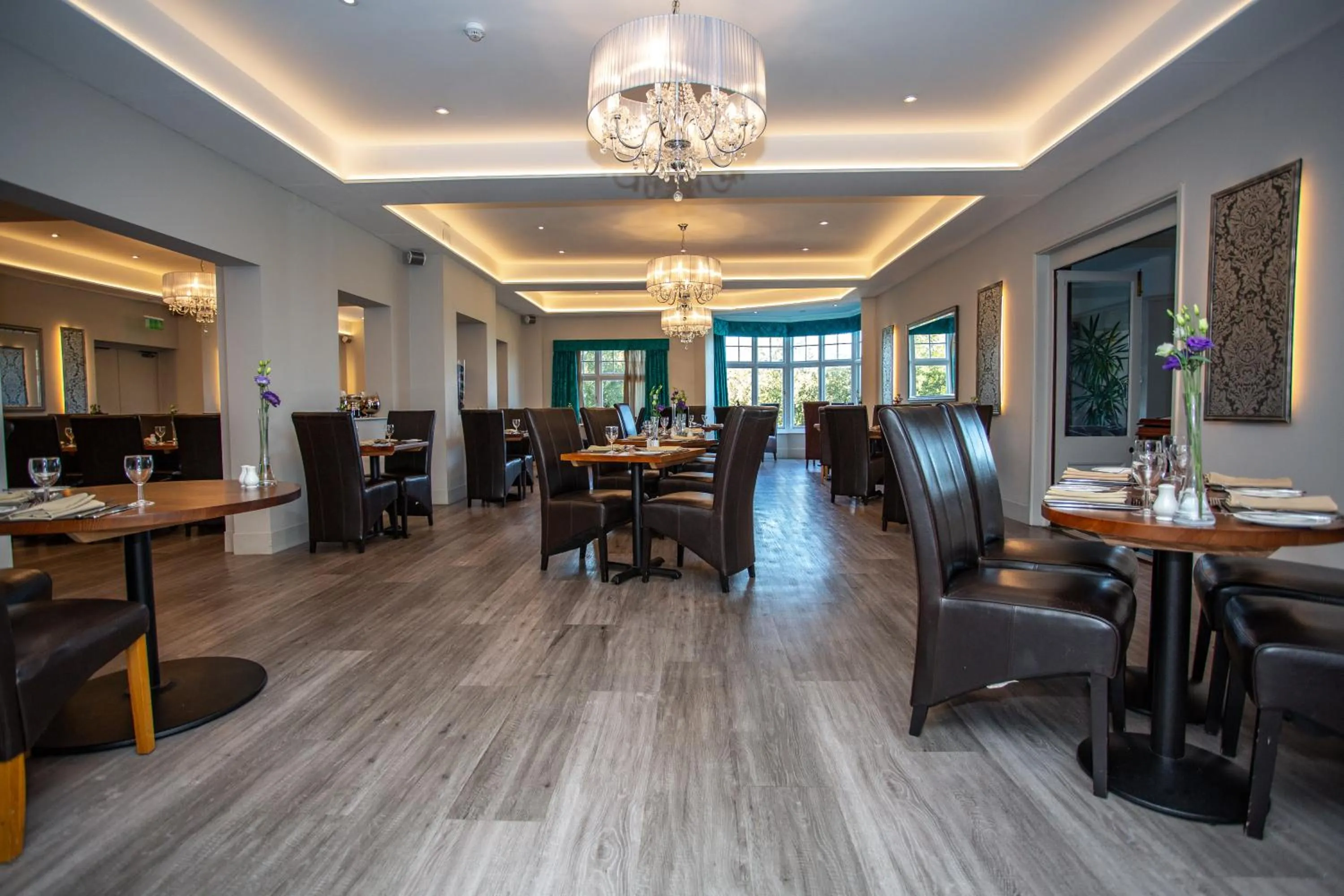 Restaurant/places to eat in Links Country Park Hotel