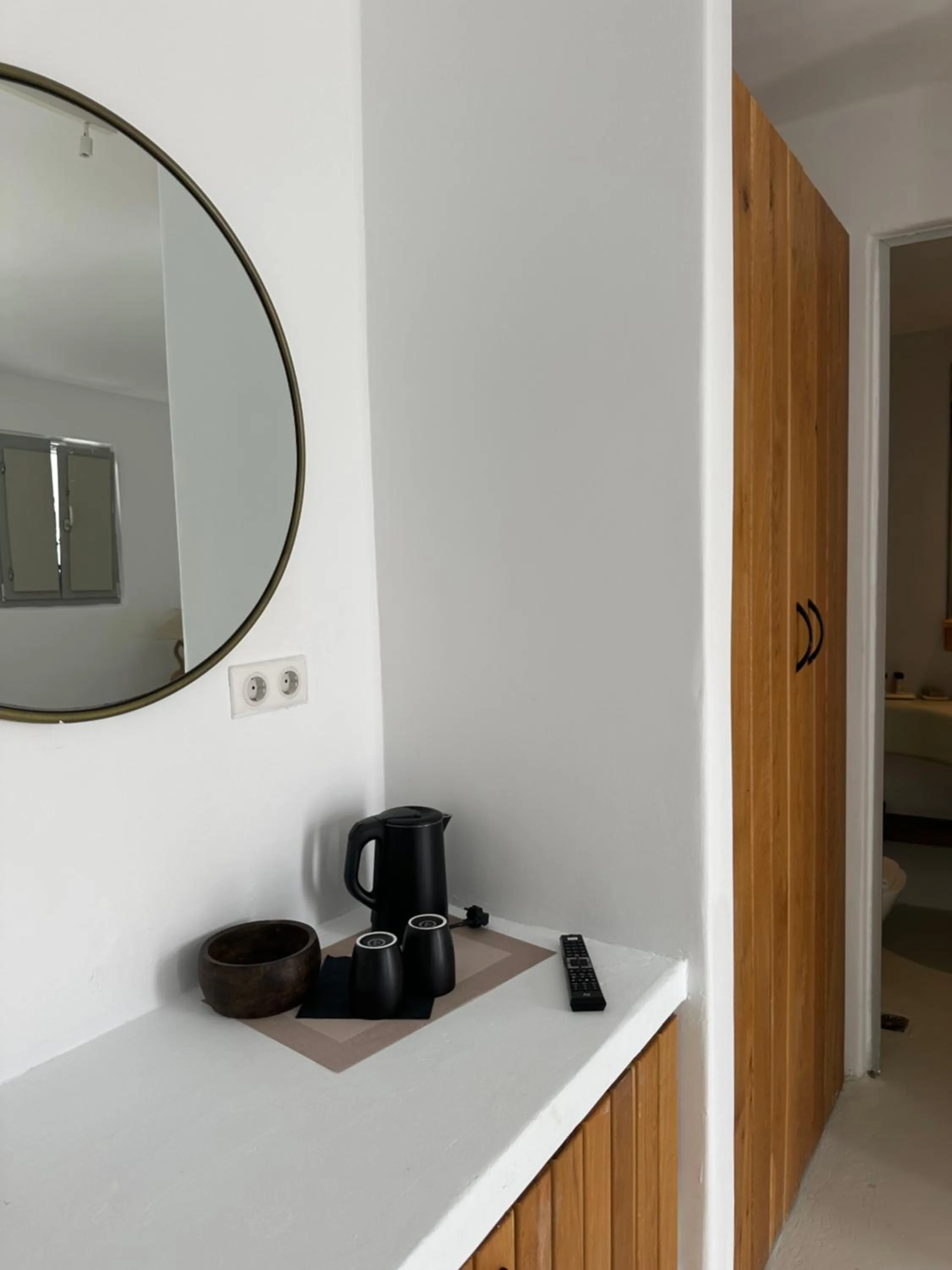 Bedroom, Bed in Trinity Mykonos - Beachfront Villa