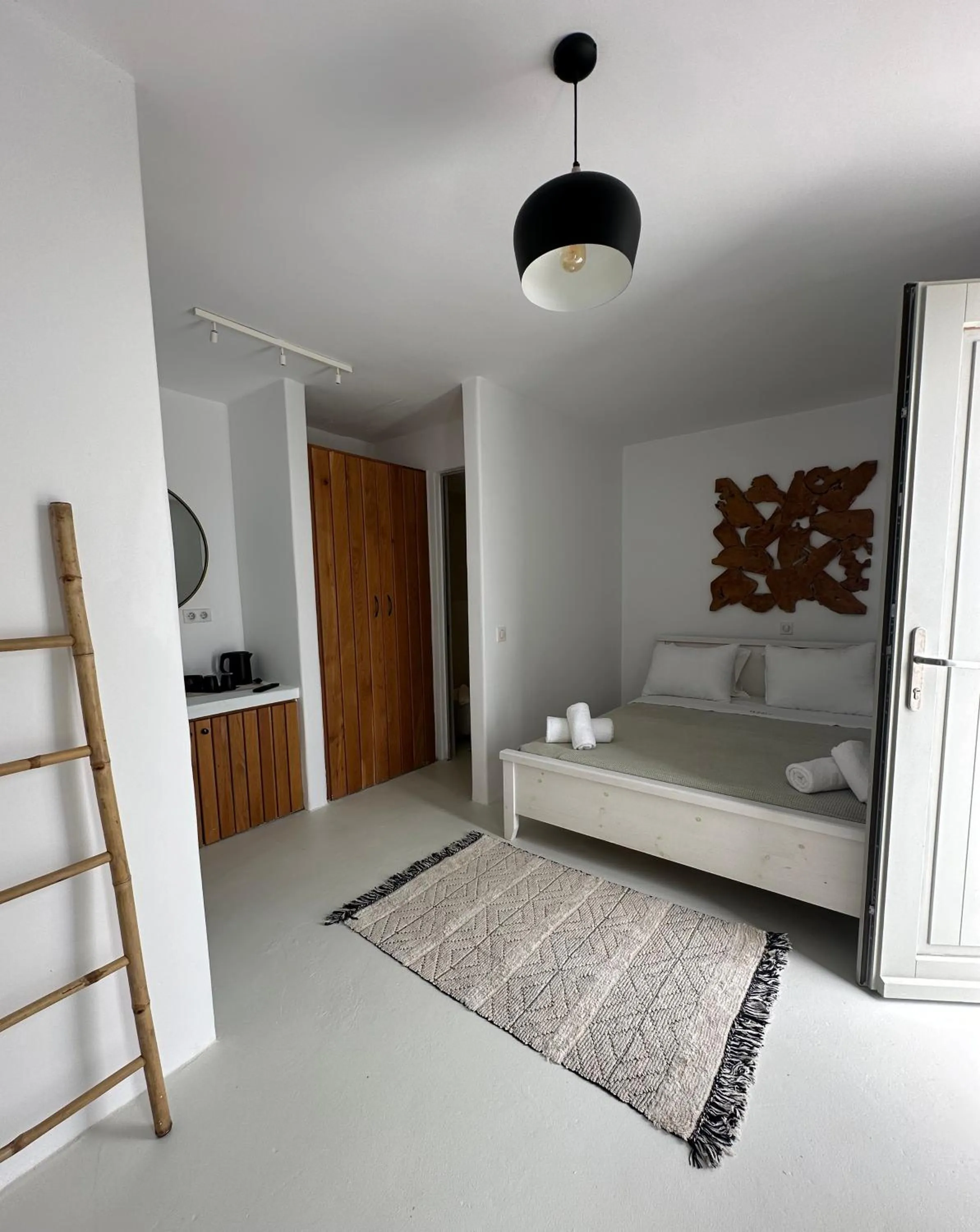 Photo of the whole room, Bed in Trinity Mykonos - Beachfront Villa