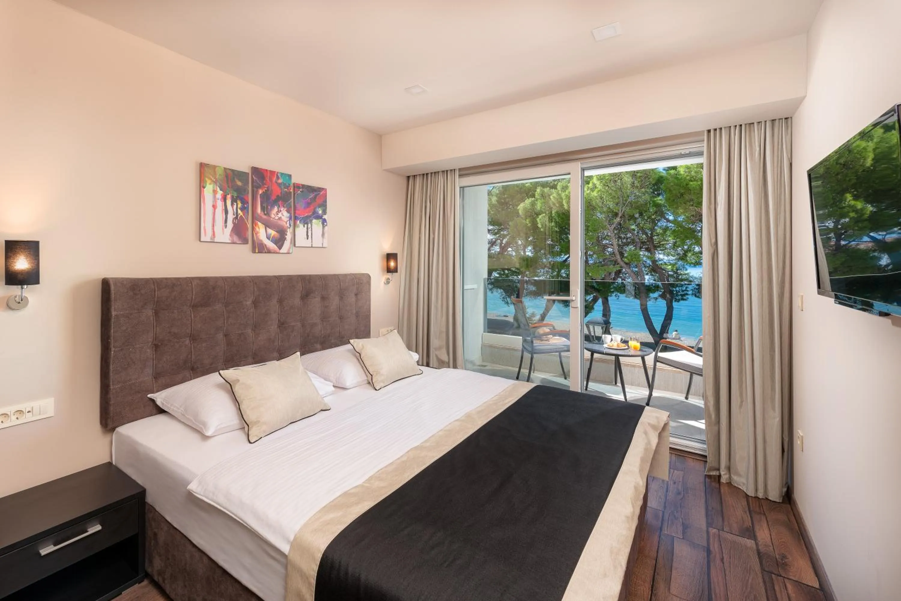 Balcony/Terrace, Bed in Hotel Central Beach 9