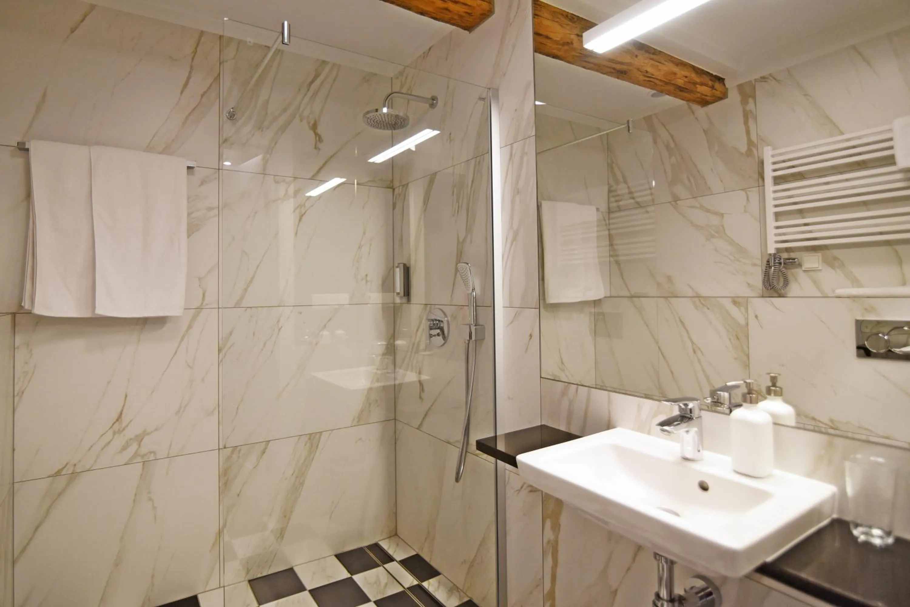 Bathroom in Pałac Pakosław