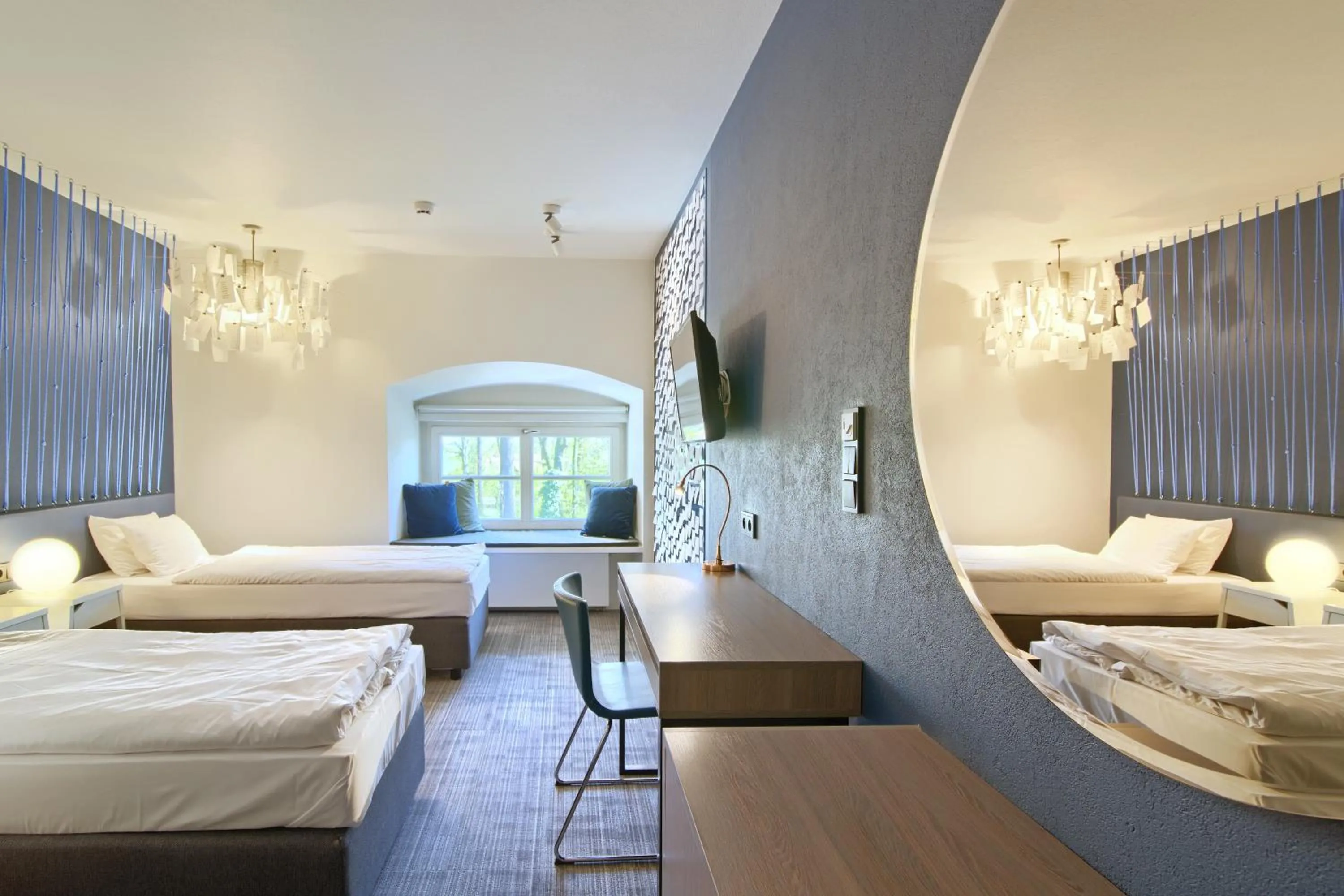 Photo of the whole room, Bed in Pałac Pakosław