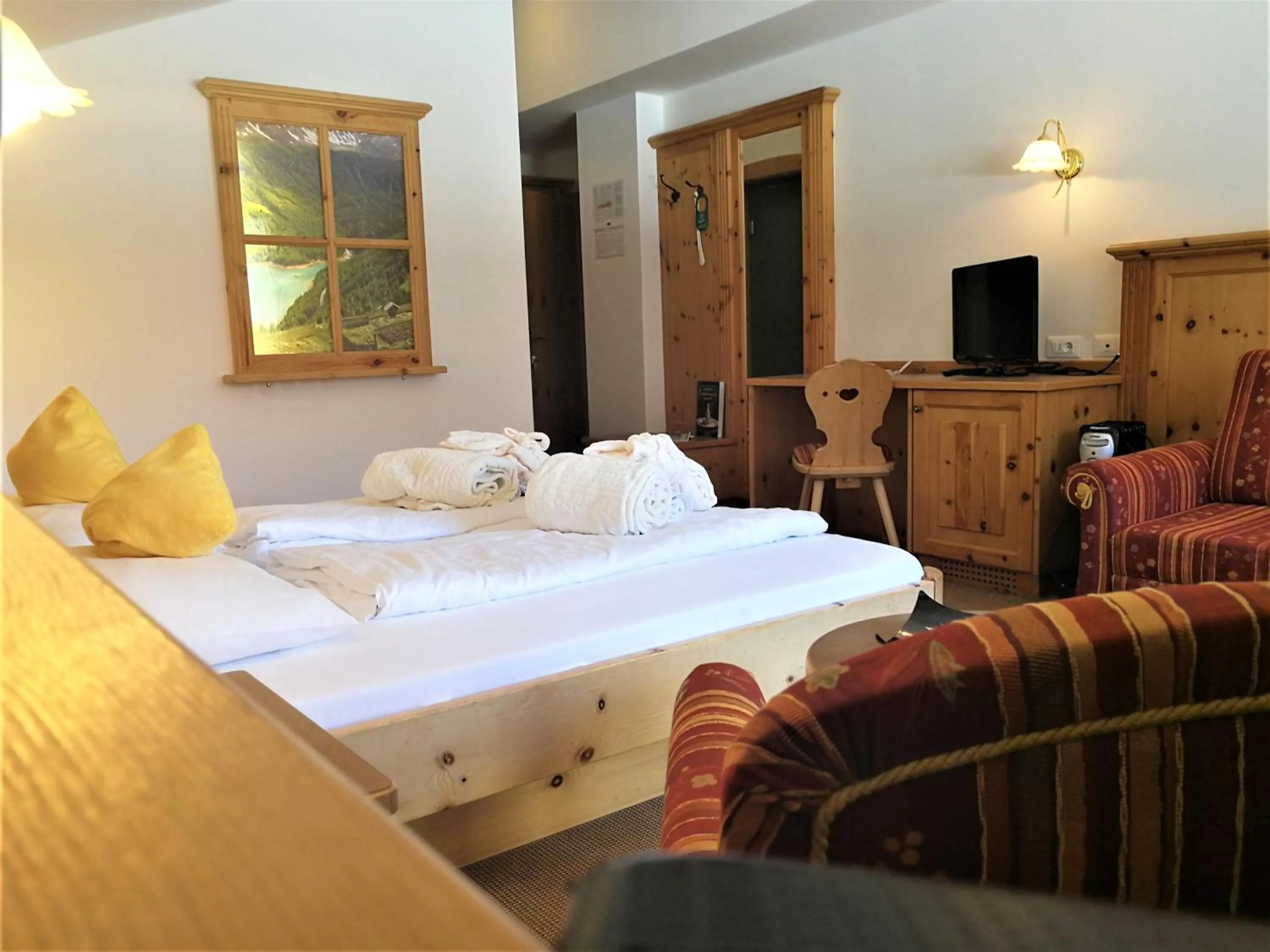 Photo of the whole room, Bed in Hotel Vernagt