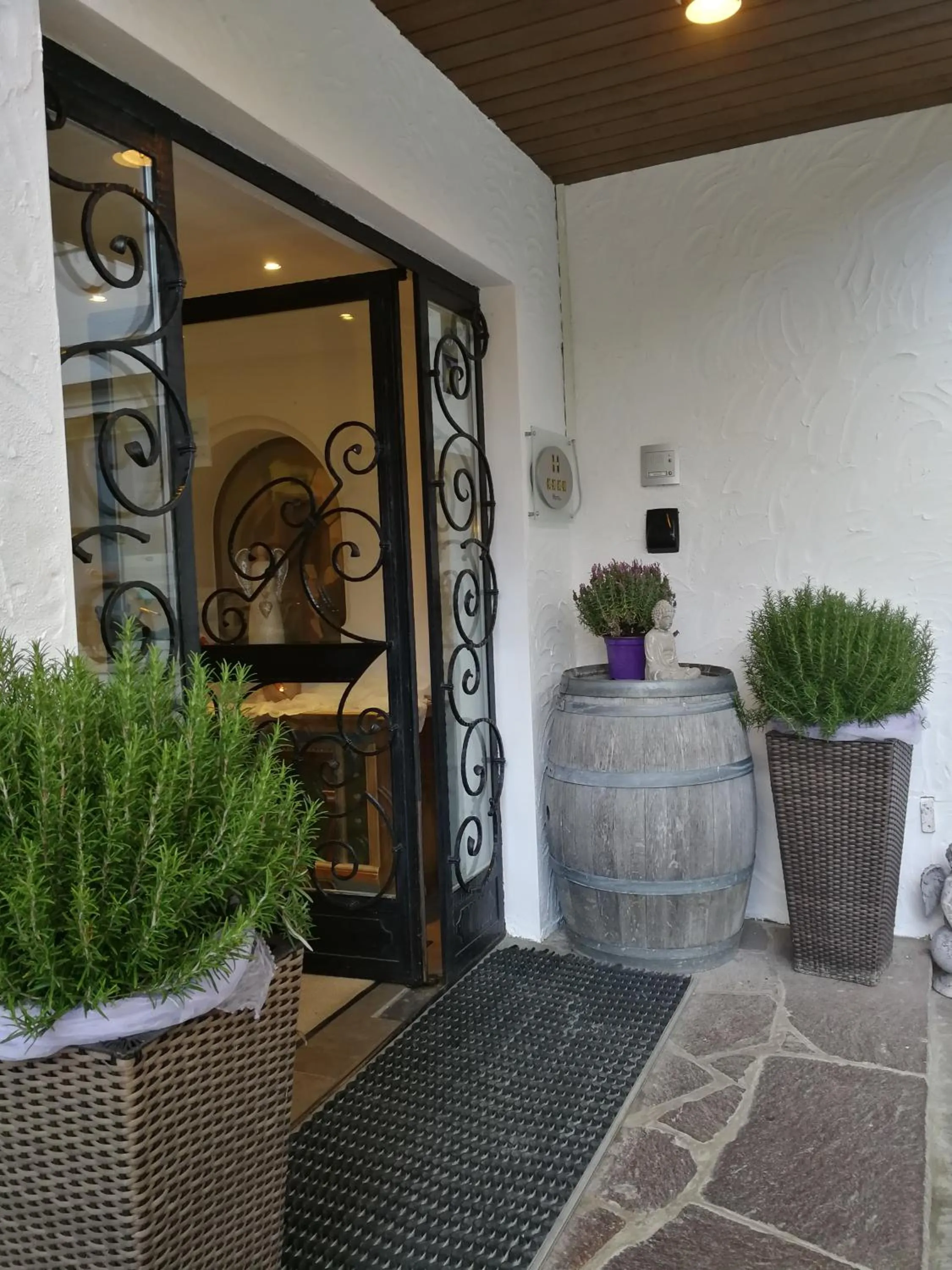 Facade/entrance in Hotel Vernagt