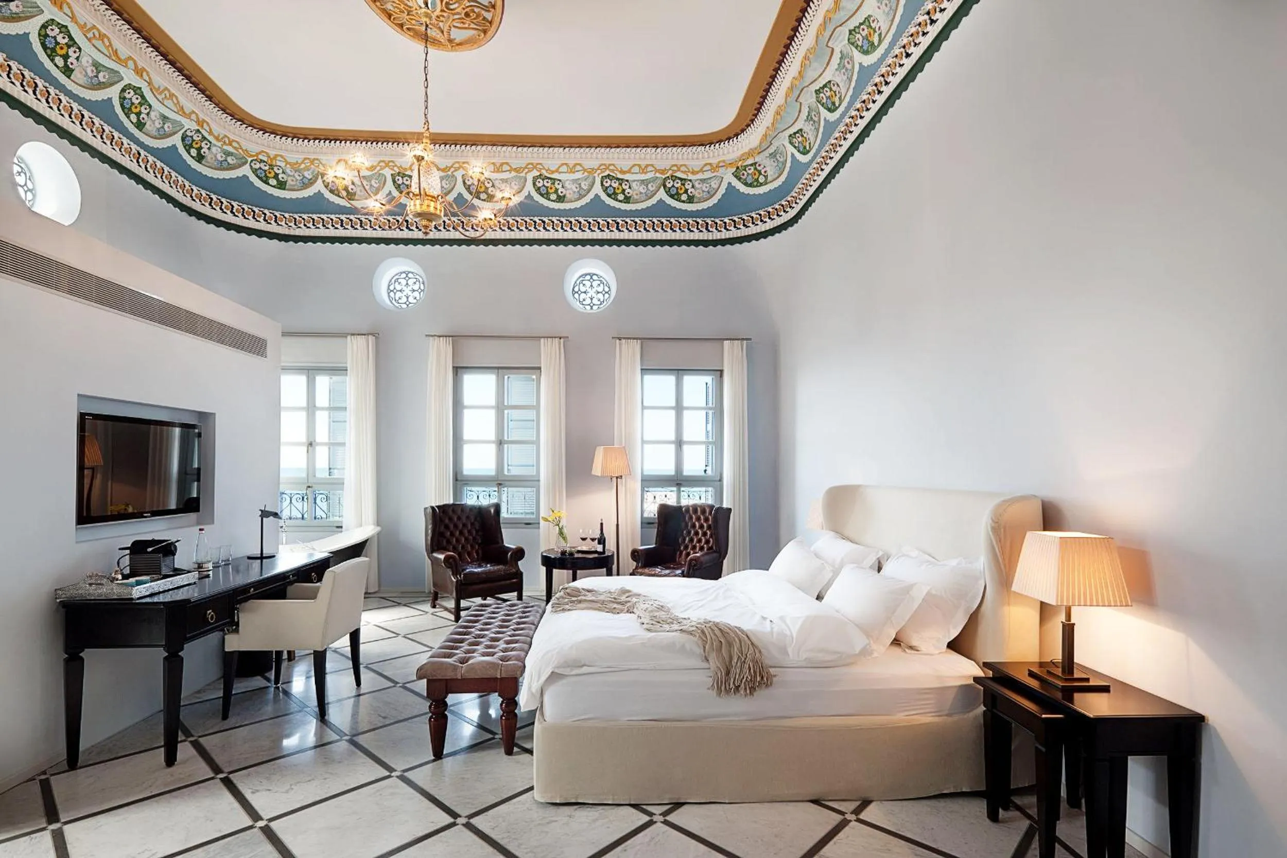 Toilet, Bed in The Efendi Hotel Akko