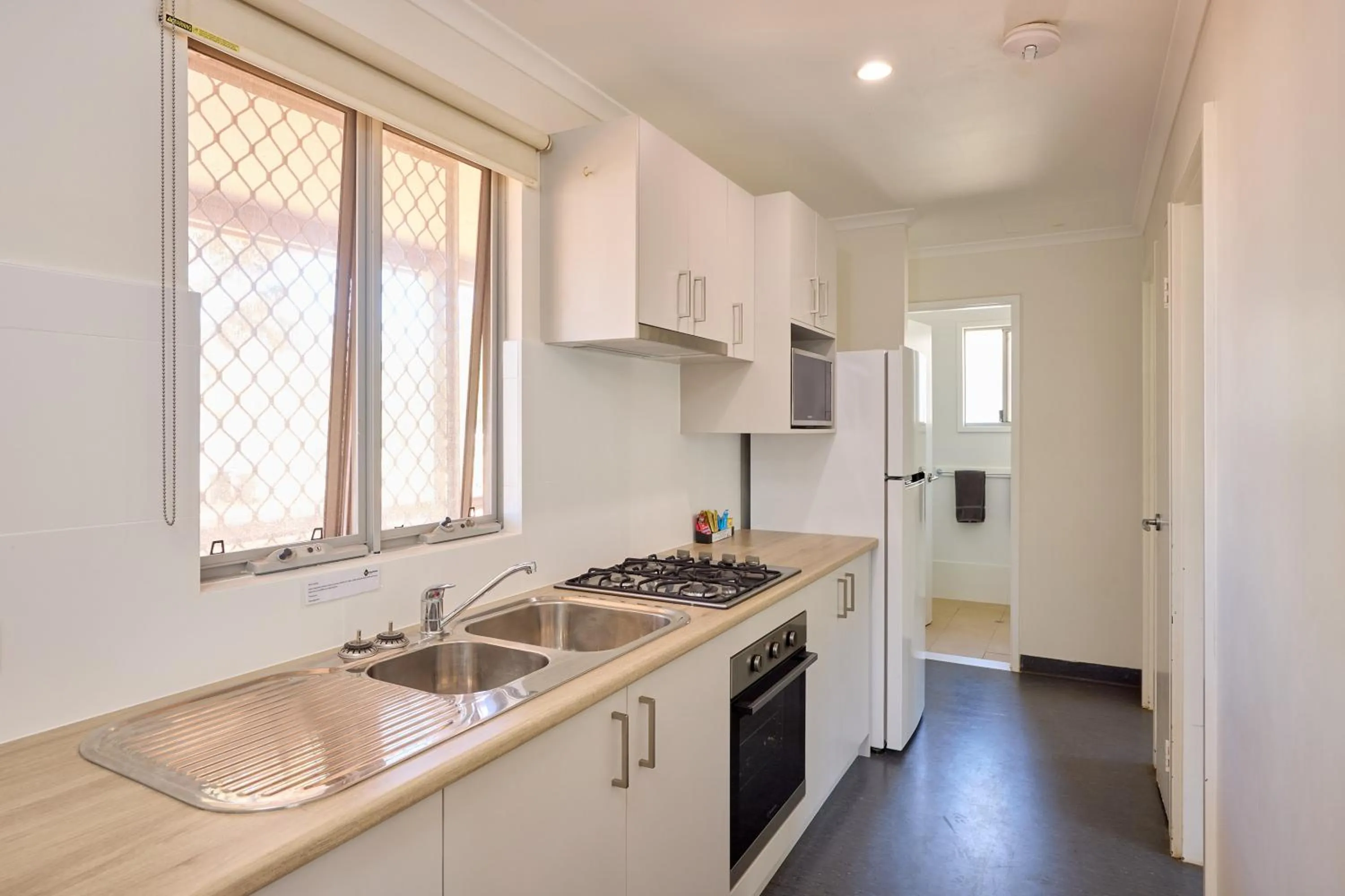 Kitchen or kitchenette in RAC Exmouth Cape Holiday Park