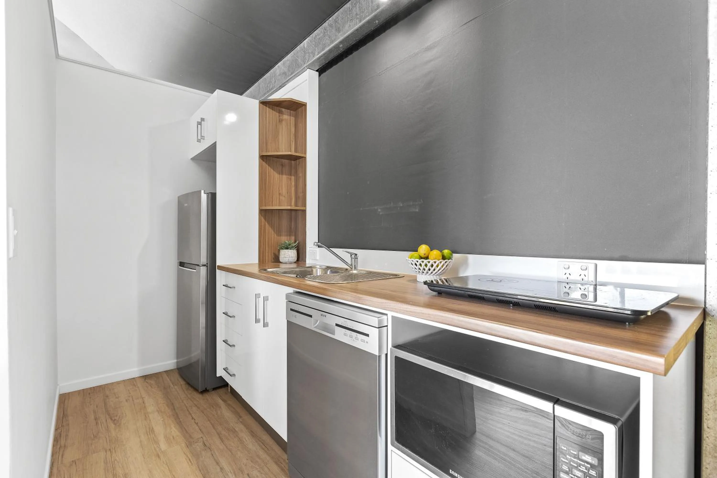 Kitchen or kitchenette in Tasman Holiday Parks - Airlie Beach