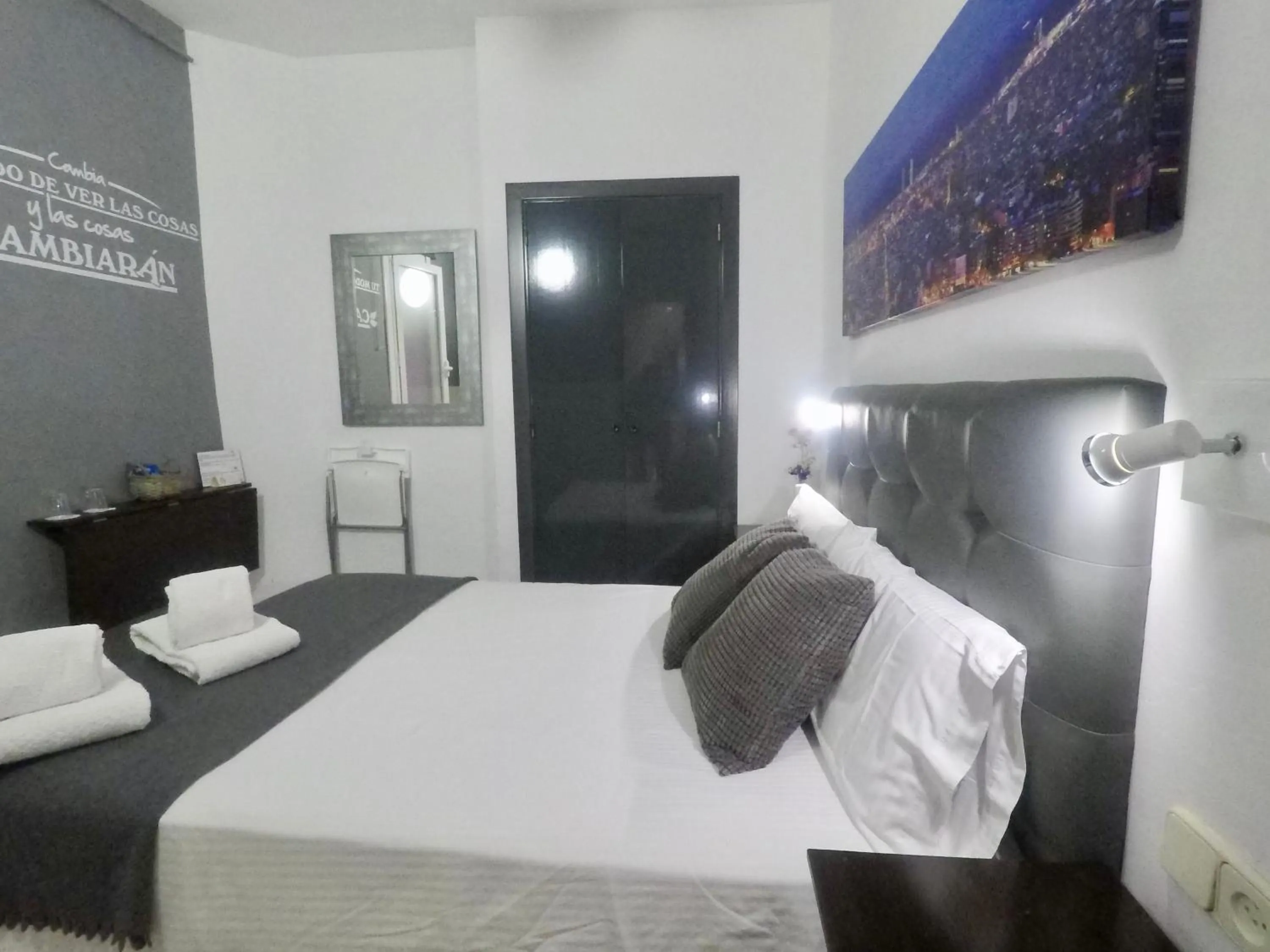 Photo of the whole room, Bed in Hostal Lleida