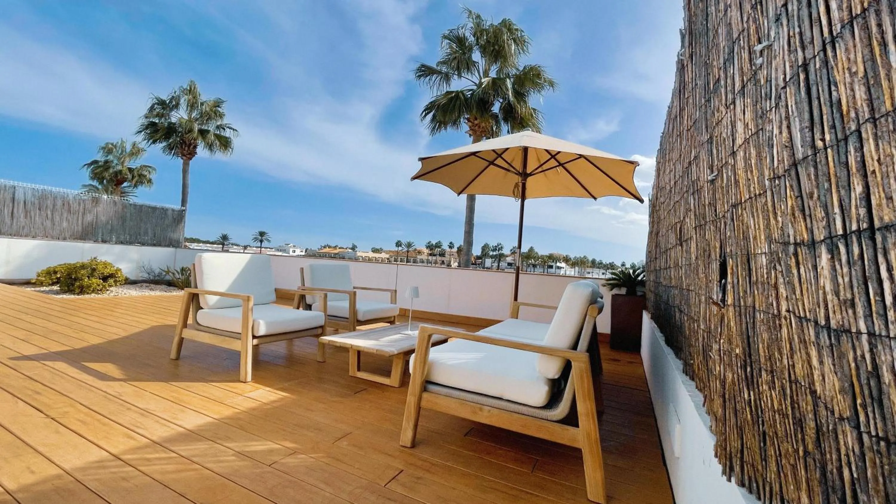 Photo of the whole room in Lago Resort Menorca - Villas & Bungalows del Lago