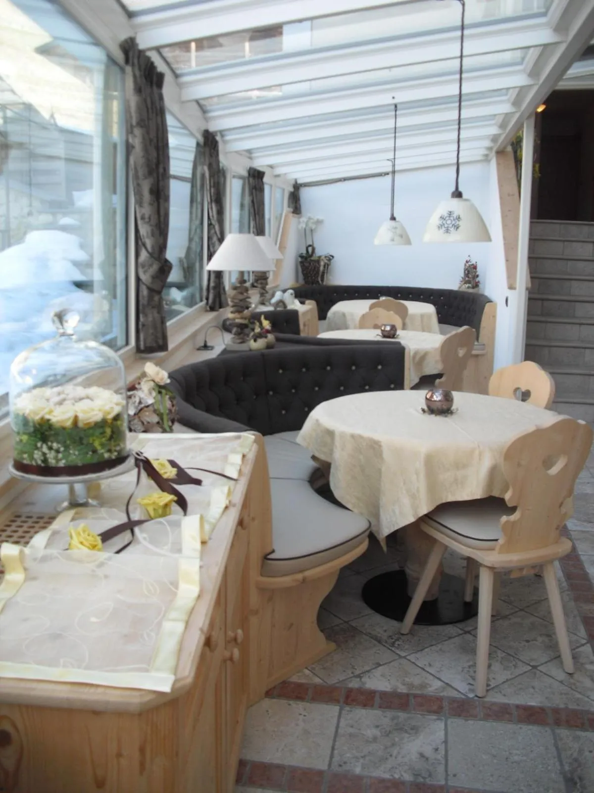 Restaurant/places to eat in Garni Hotel and Apartments Wildbach