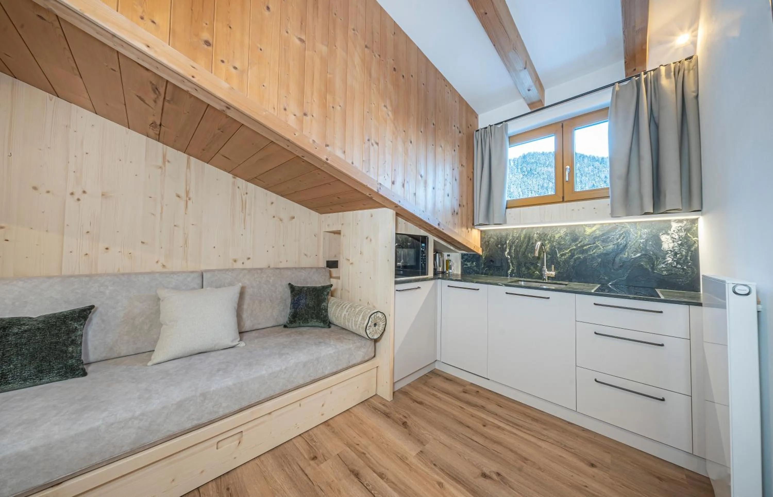 Kitchen or kitchenette in Garni Hotel and Apartments Wildbach