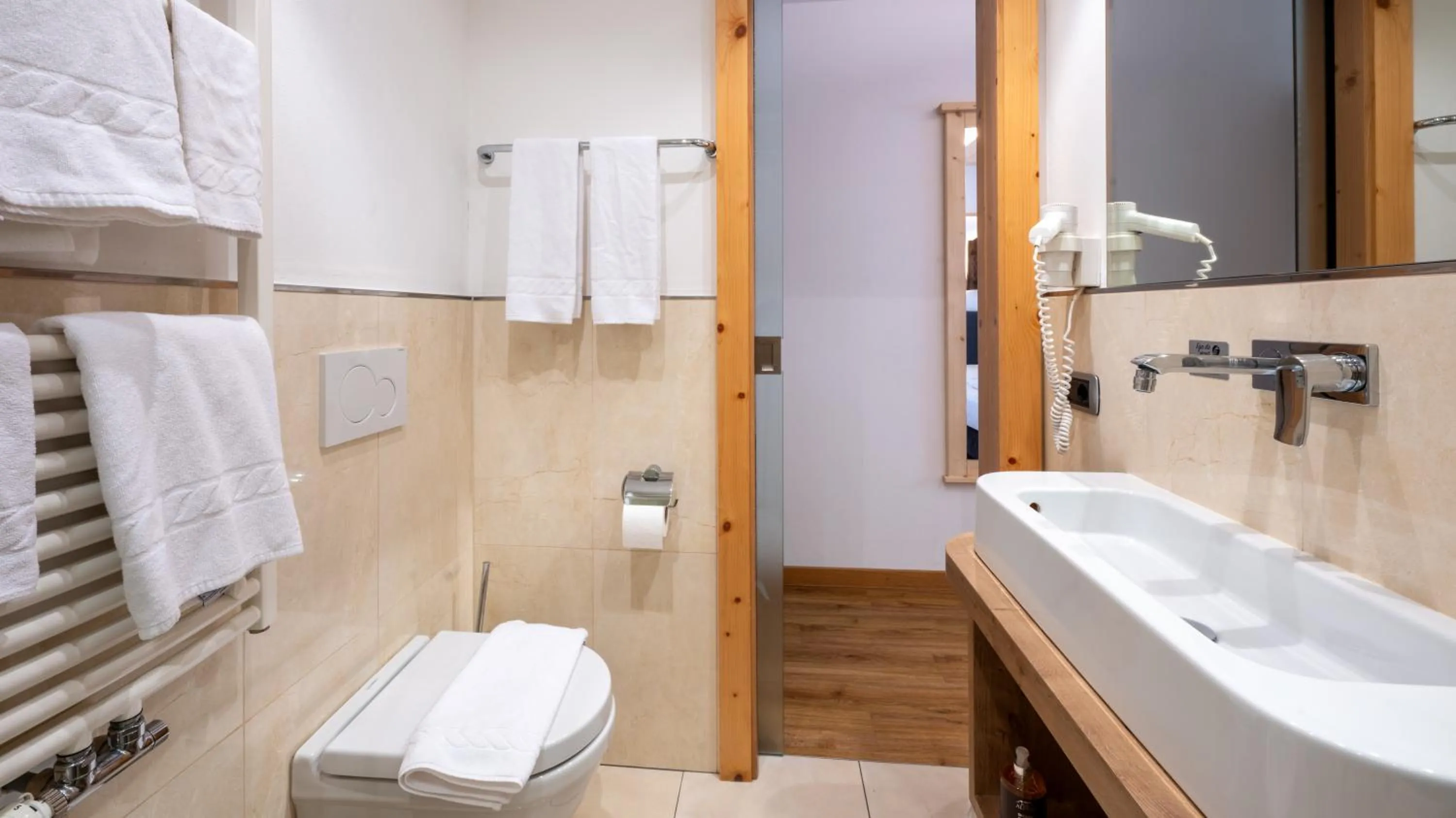 Bathroom in Garni Hotel and Apartments Wildbach