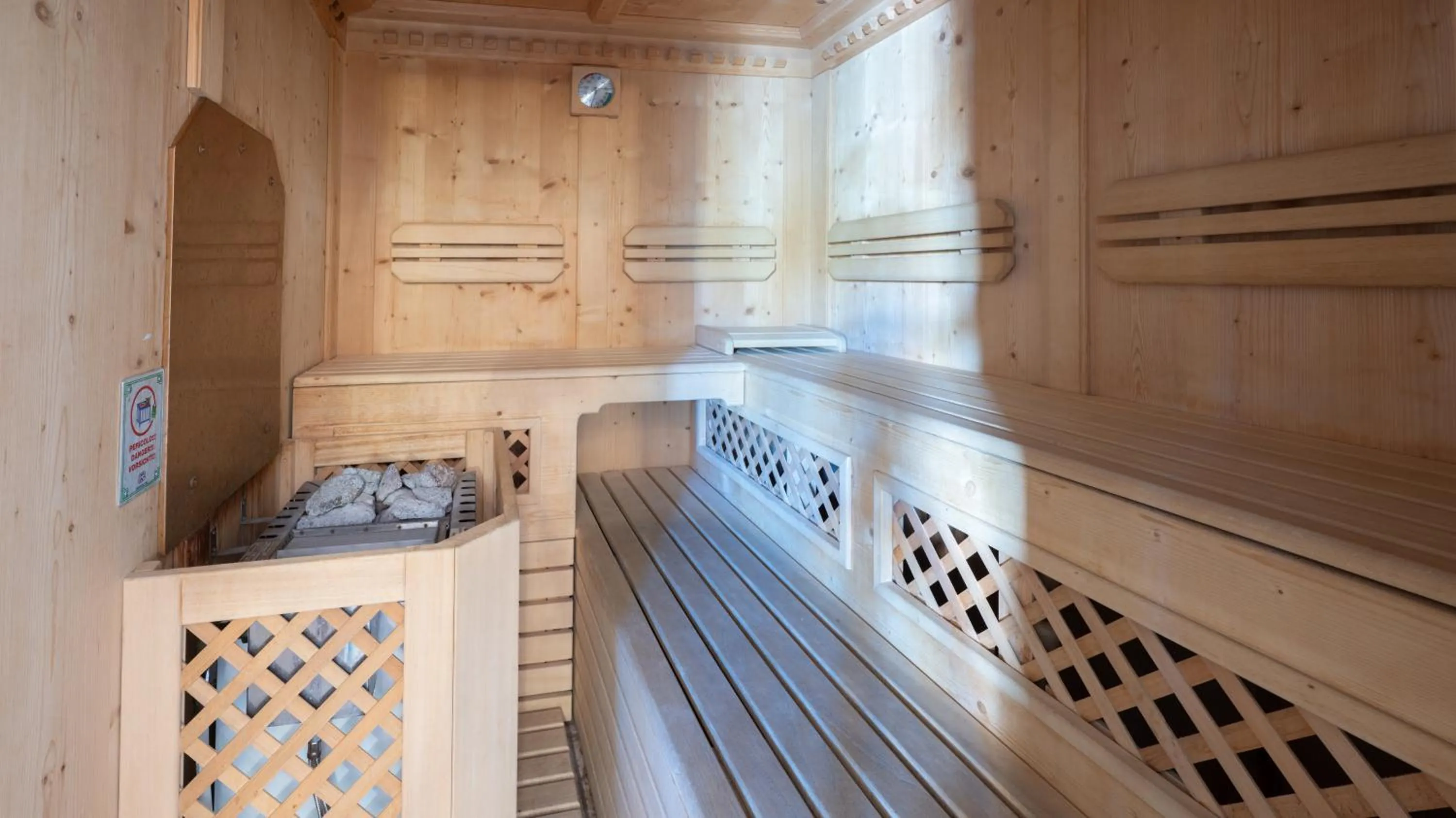 Sauna in Garni Hotel and Apartments Wildbach