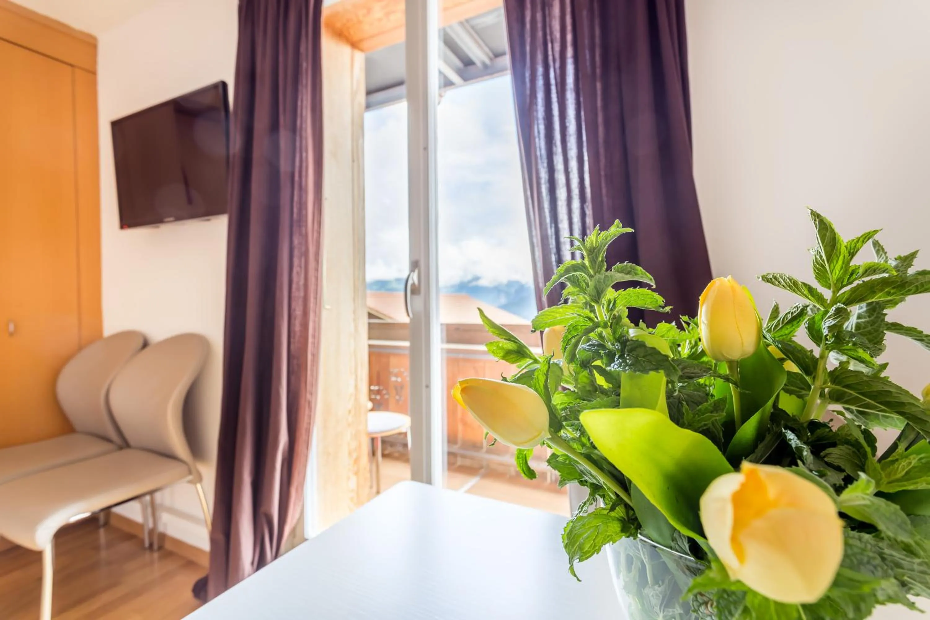 Dining area, Bed in Hotel Sterne