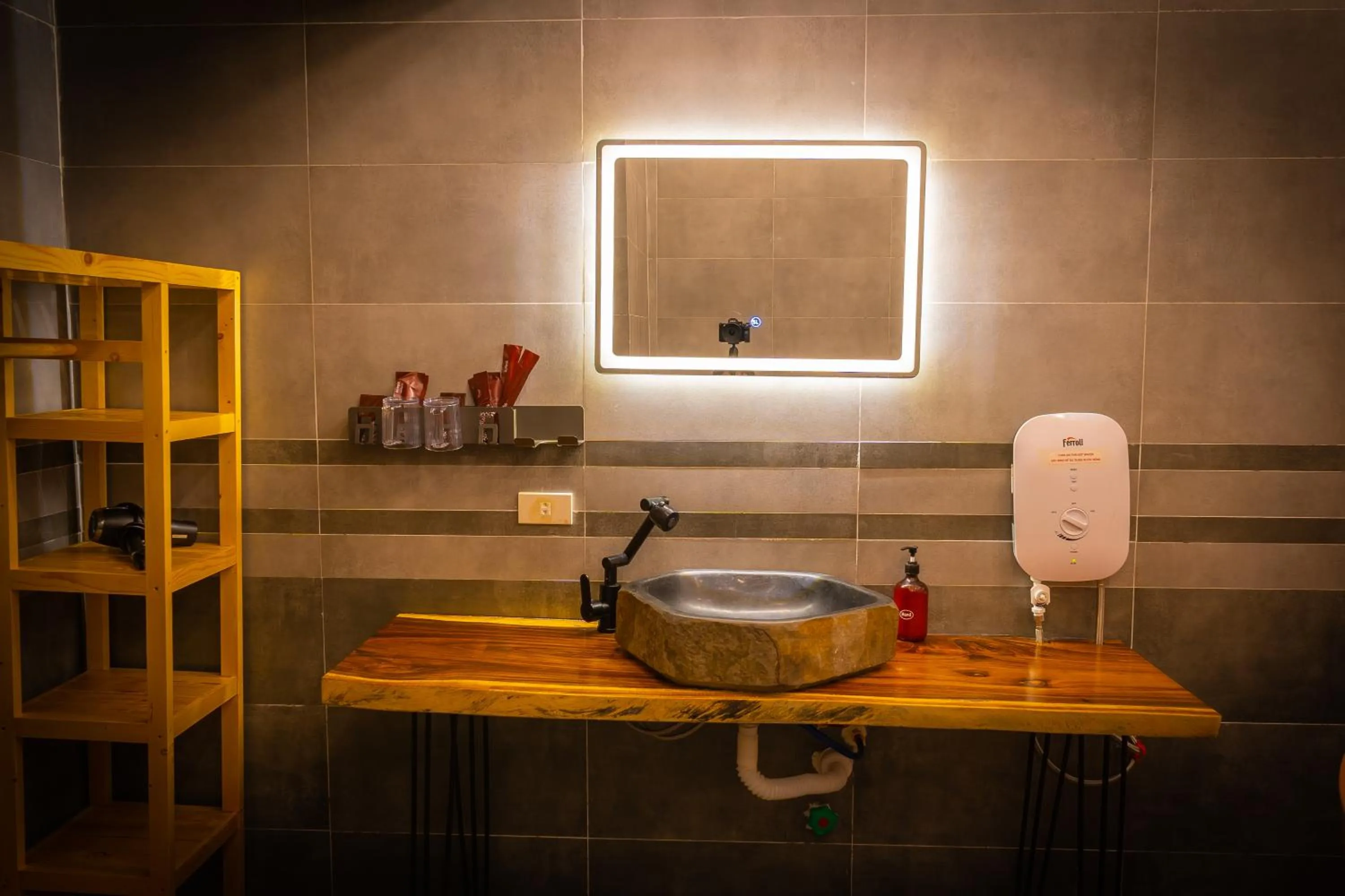 Shower in Green Mountain Homestay